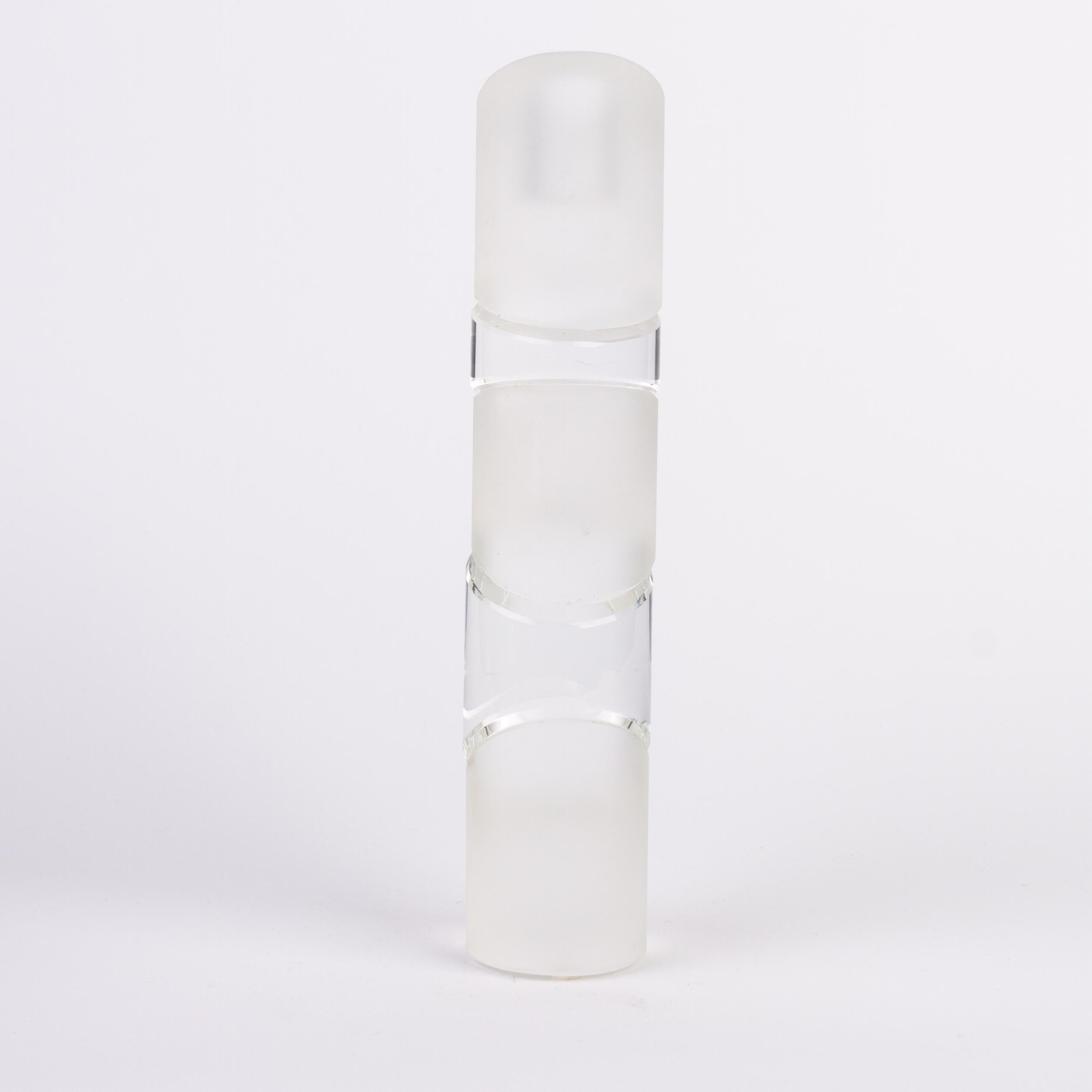 Vaso in vetro da studio firmato Rosenthal, designer geometrico tedesco 

Spedizione internazionale gratuita

