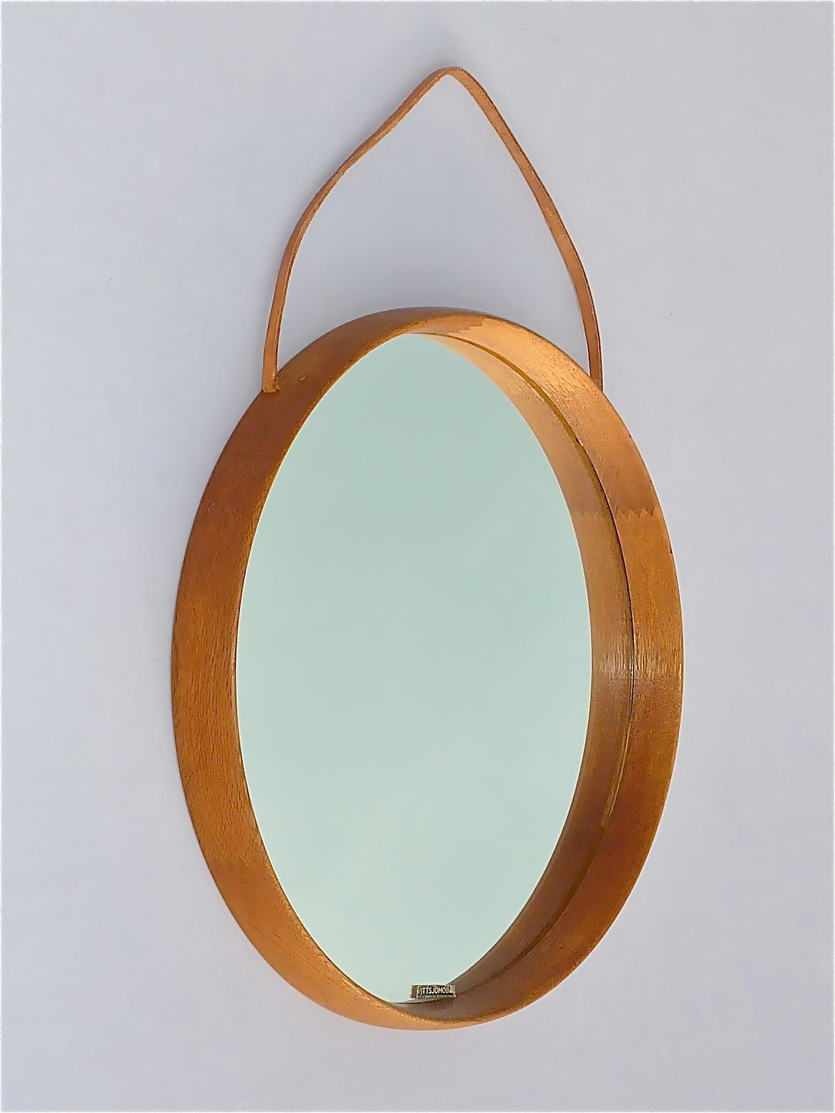 Scandinavian Modern Signed Round Wall Mirror Vittsjö Östen Kristiansson Oak Wood Leather, 1960s For Sale