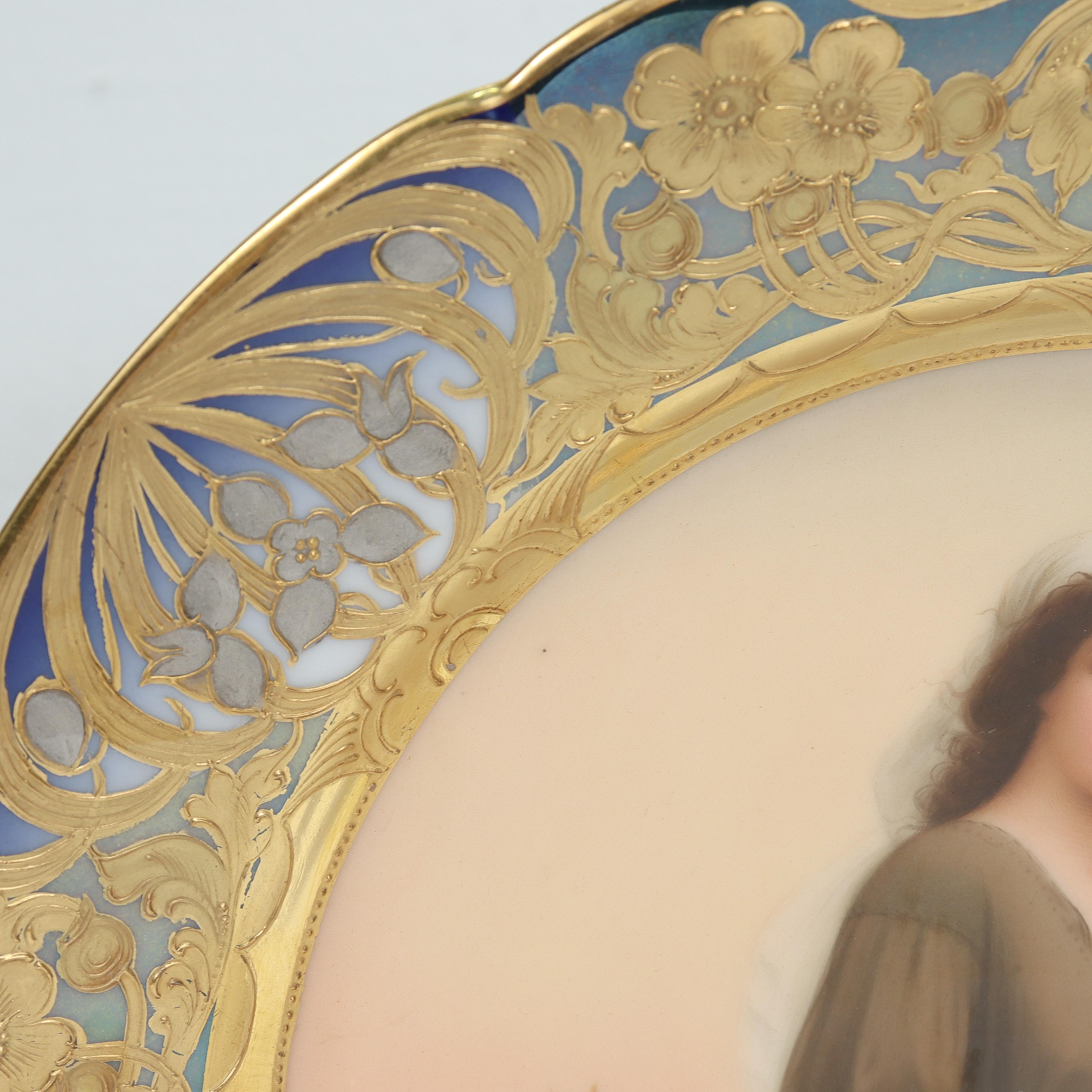 Signed Royal Vienna Porcelain Portrait Cabinet Plate with Platinum & Raised Gold For Sale 4