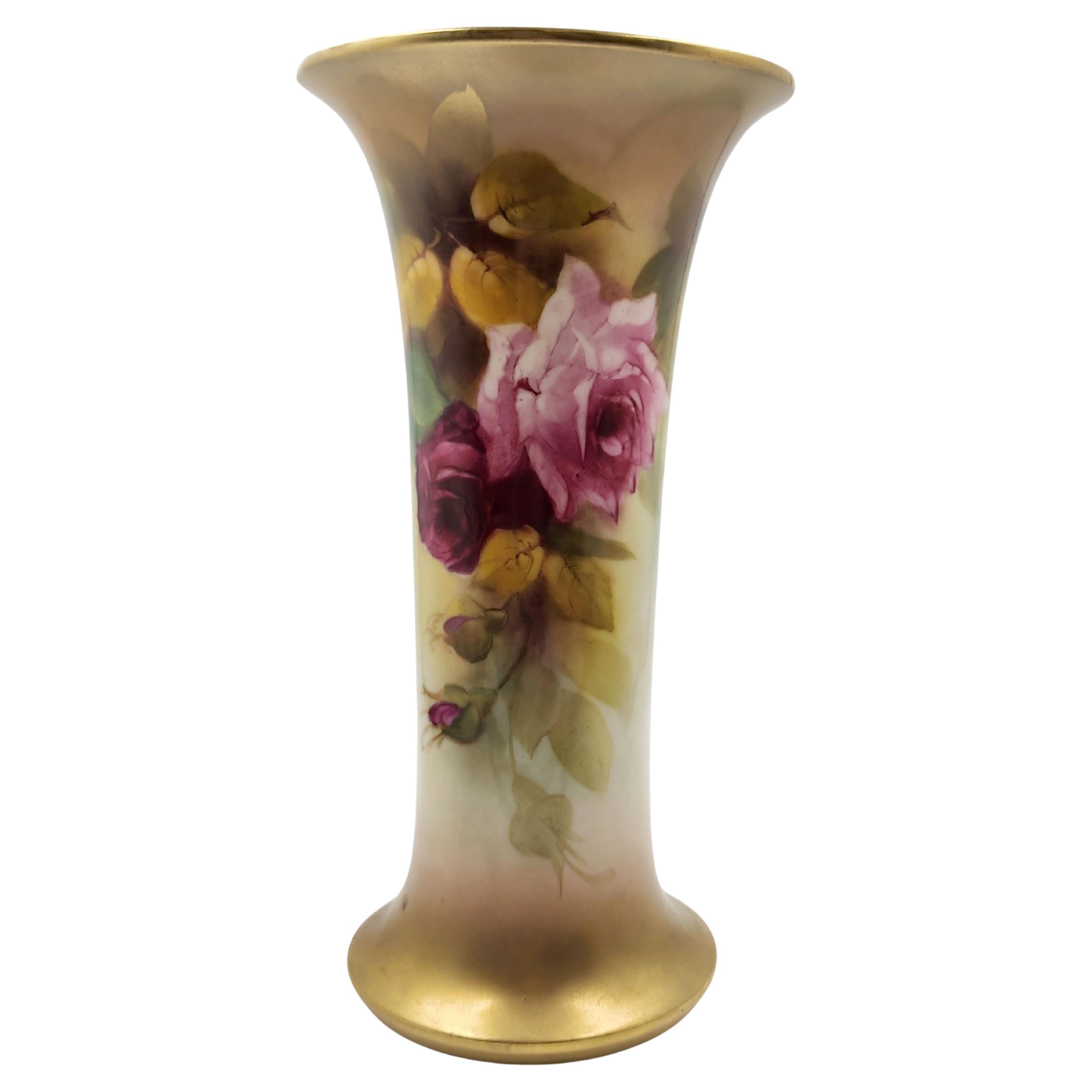 Vaso in porcellana firmato Royal Worcester