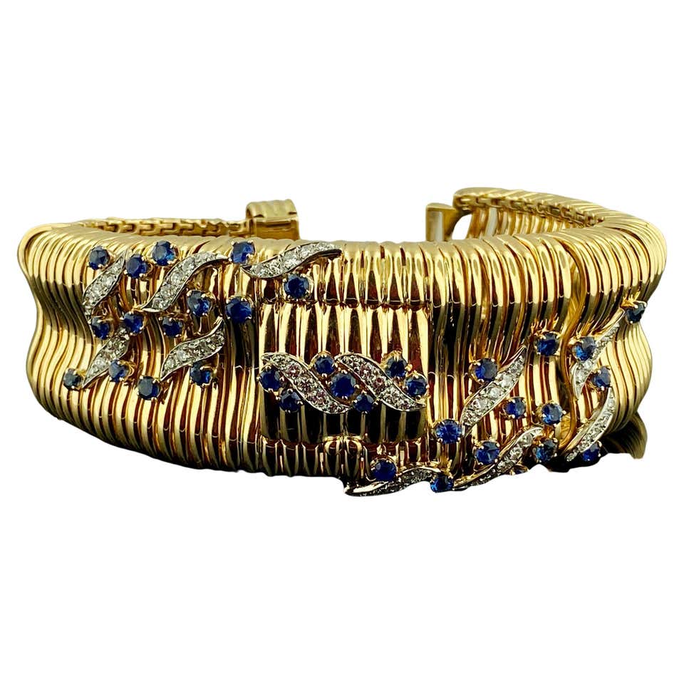 Ruser Pearl Gold Charm Bracelet at 1stDibs