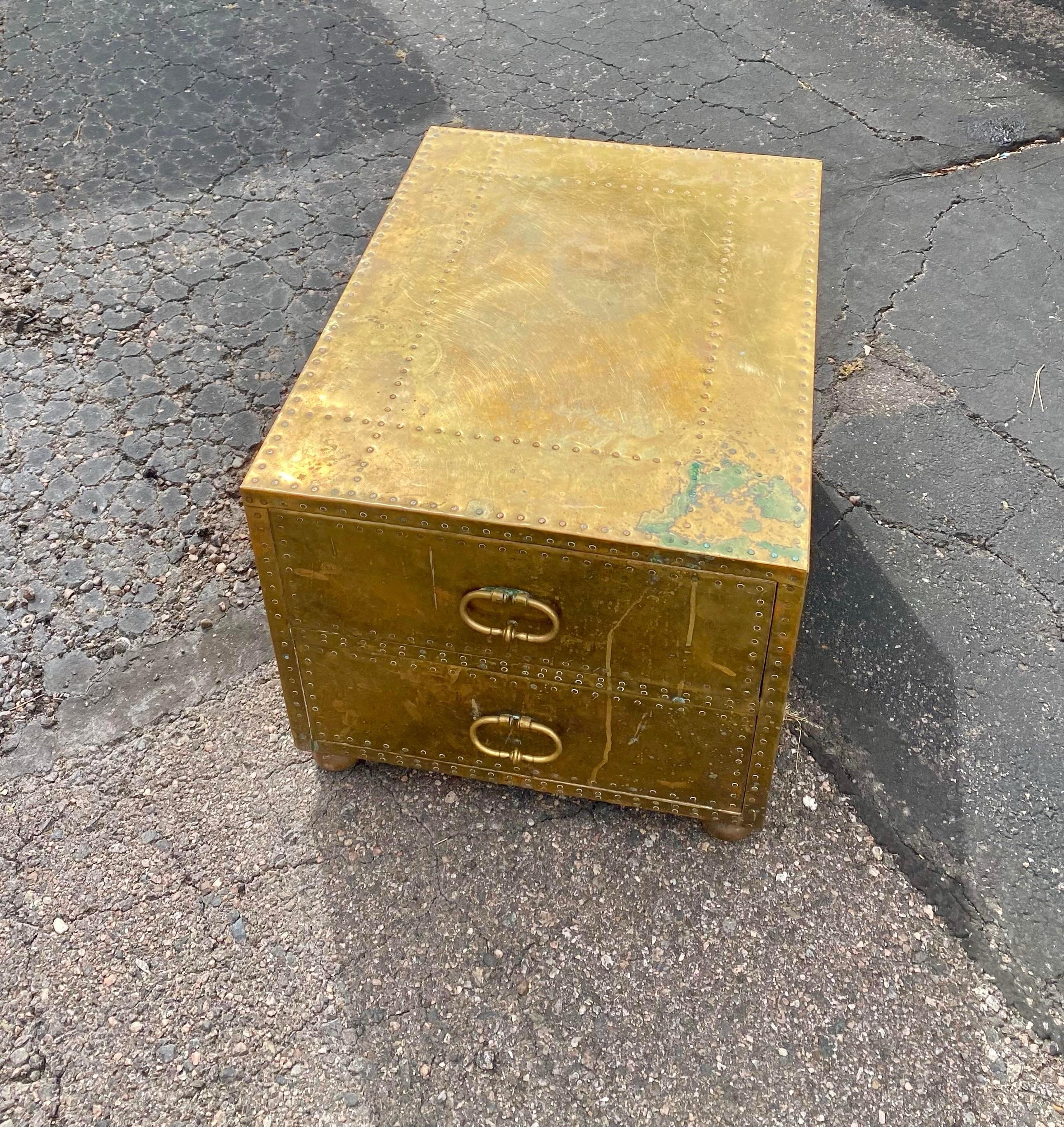 20th Century Sarreid Brass Side Table Nightstand on Bun Feet For Sale