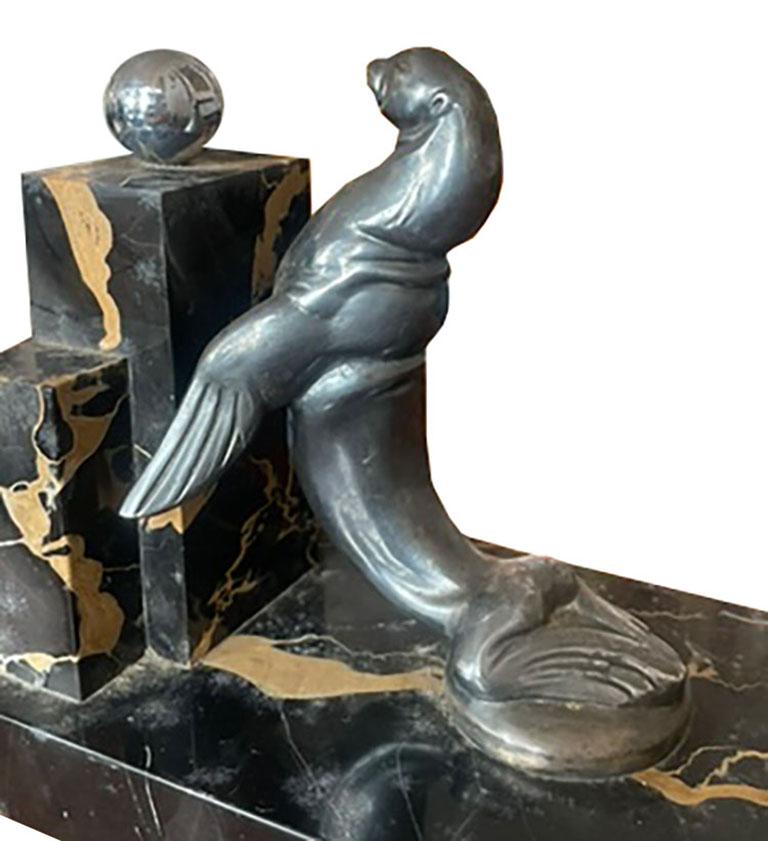 Art déco Signed sea lions bookends en vente