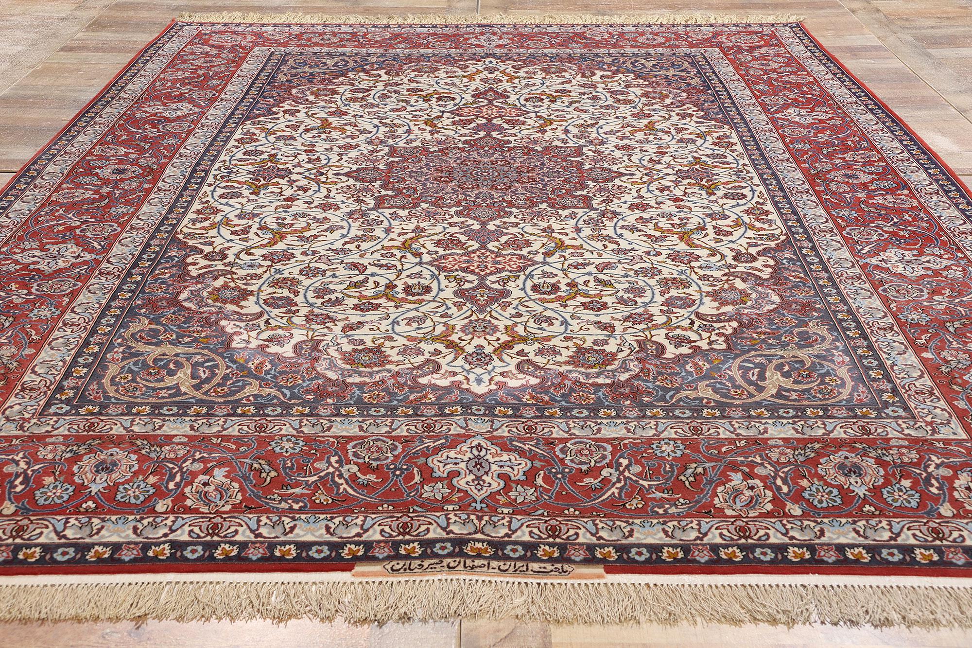 1960's Seirafian Ivory Persian Isfahan Carpet with Traditional Style For Sale 2