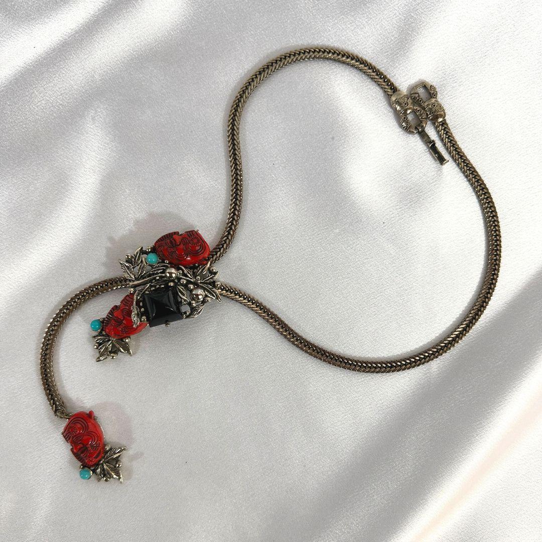 Set di gioielli in lucite firmato Selro Selini con collana e orecchini antichi In condizioni ottime in vendita a Jacksonville, FL