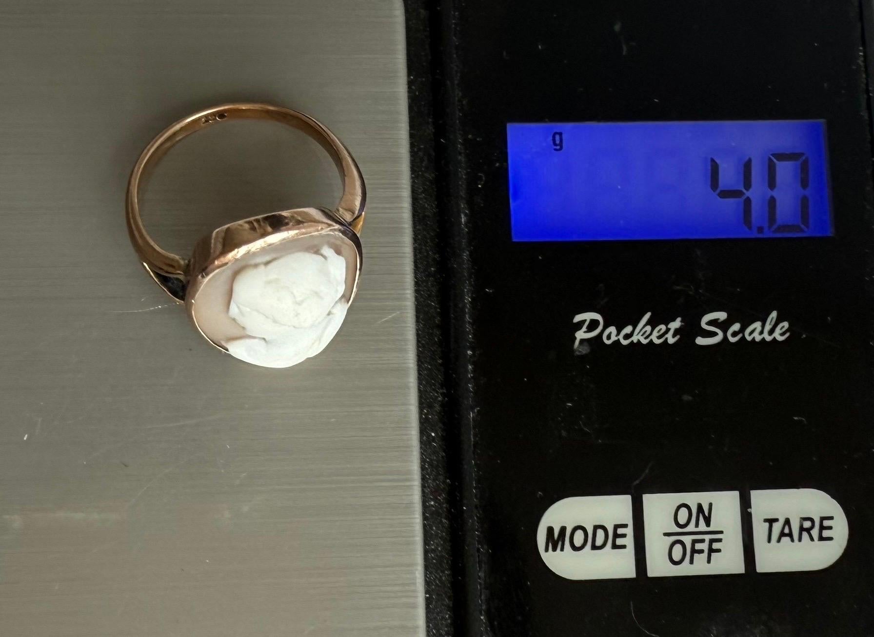Signed shell cameo ring set in 9ct rose gold For Sale 4
