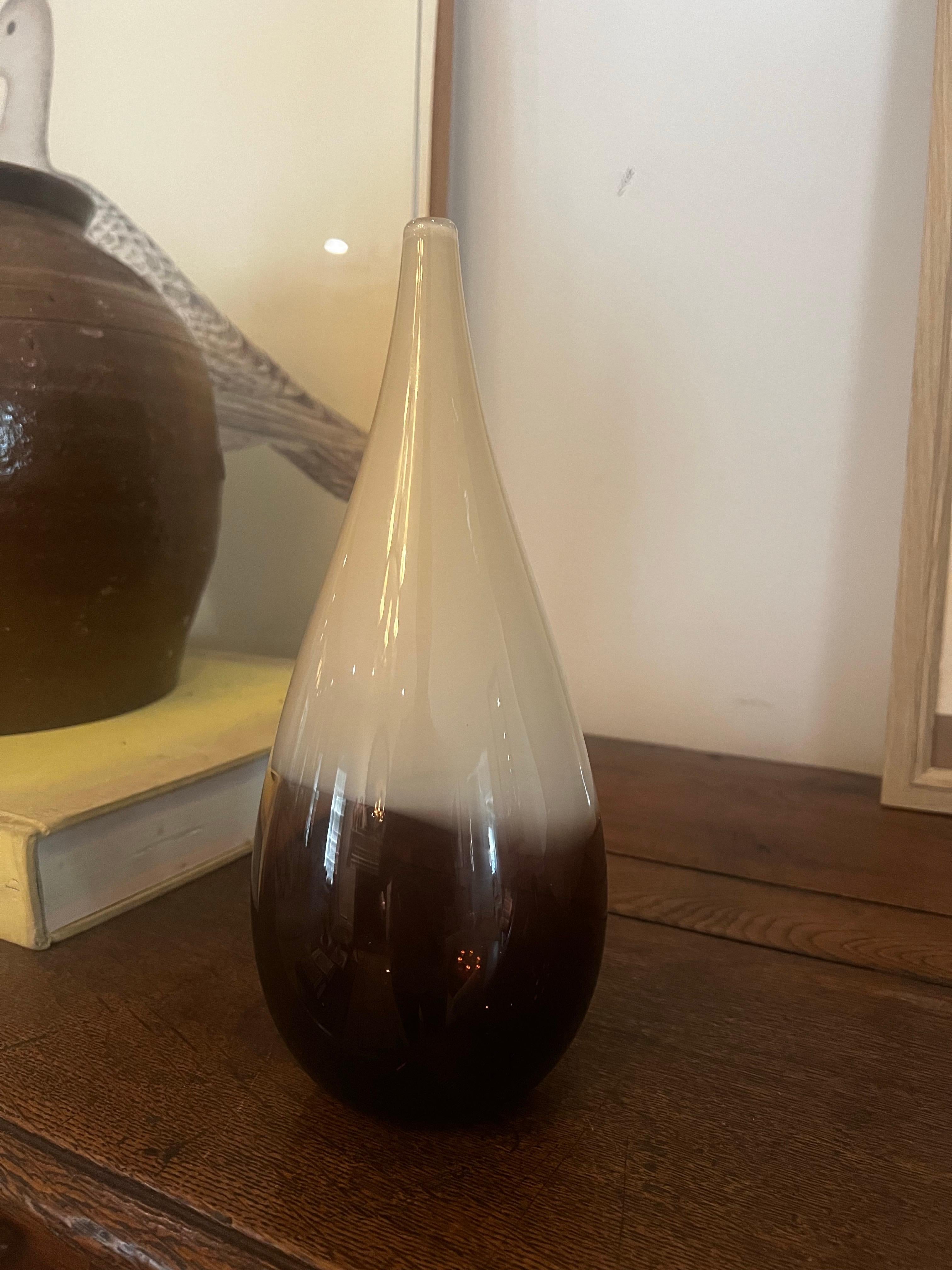 American Signed Siemon and Salazar White/Ivory/Amber Teaedrop Lattimore Vase, signed For Sale