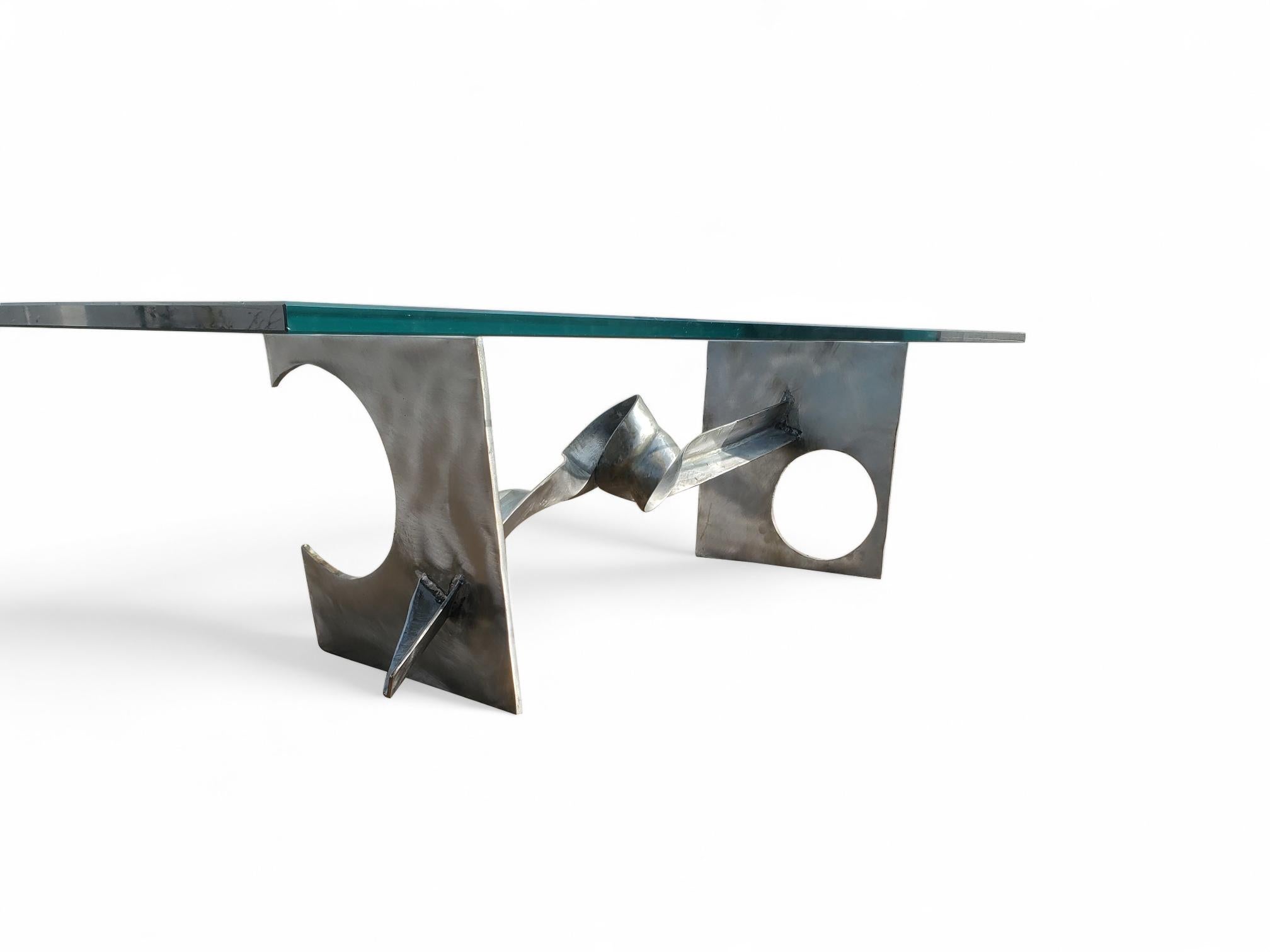 Table à cocktail / table basse en acier signé Silas Seandel Ribbon en vente 7