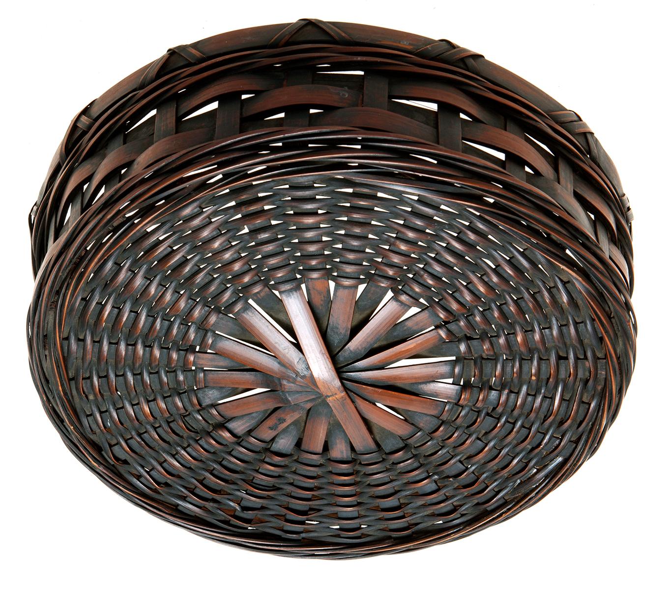 Signed Simple Bamboo Japanese Basket For Sale 3