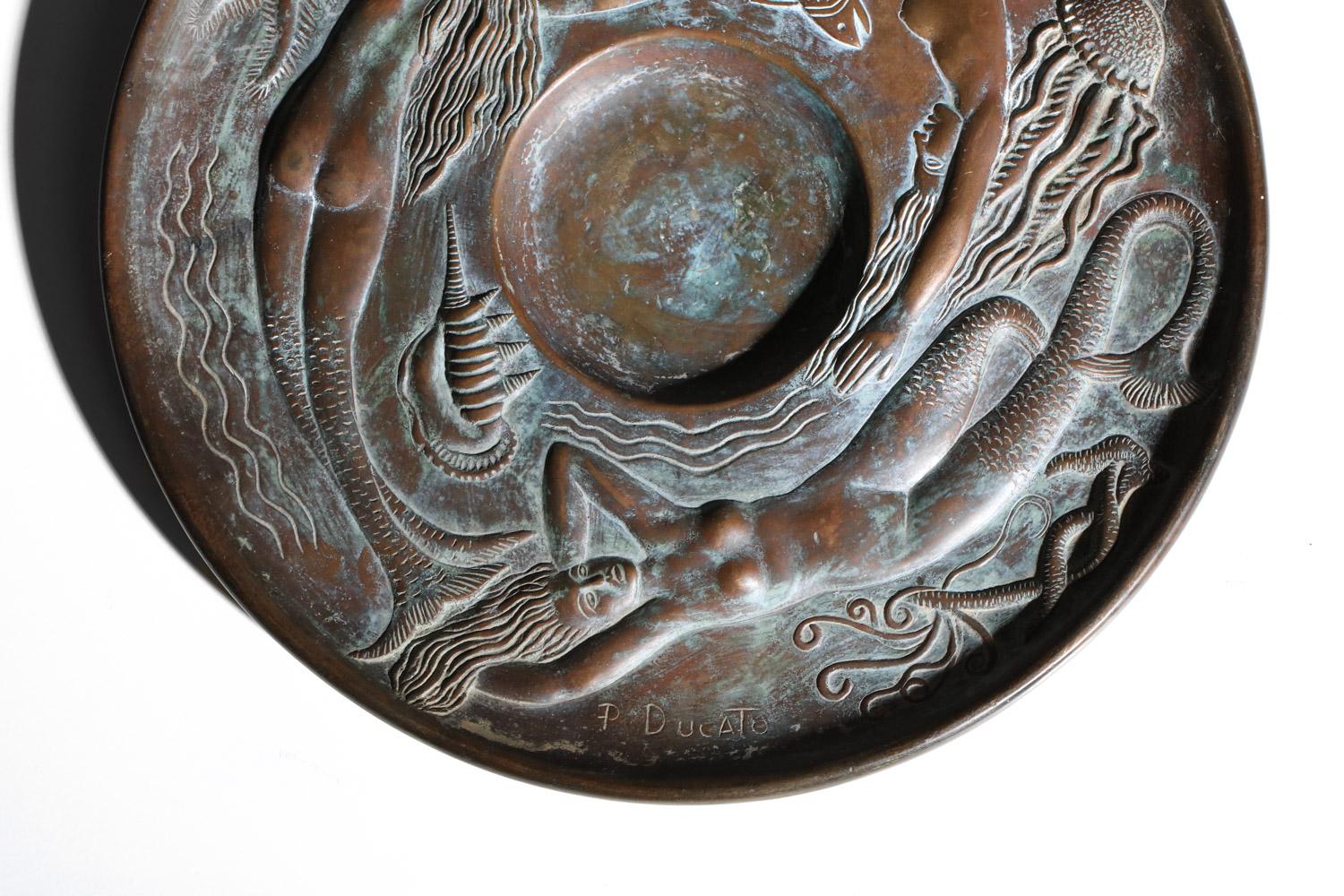 placa decorativa de bronce macizo firmada con decoración de sirena Francés en venta