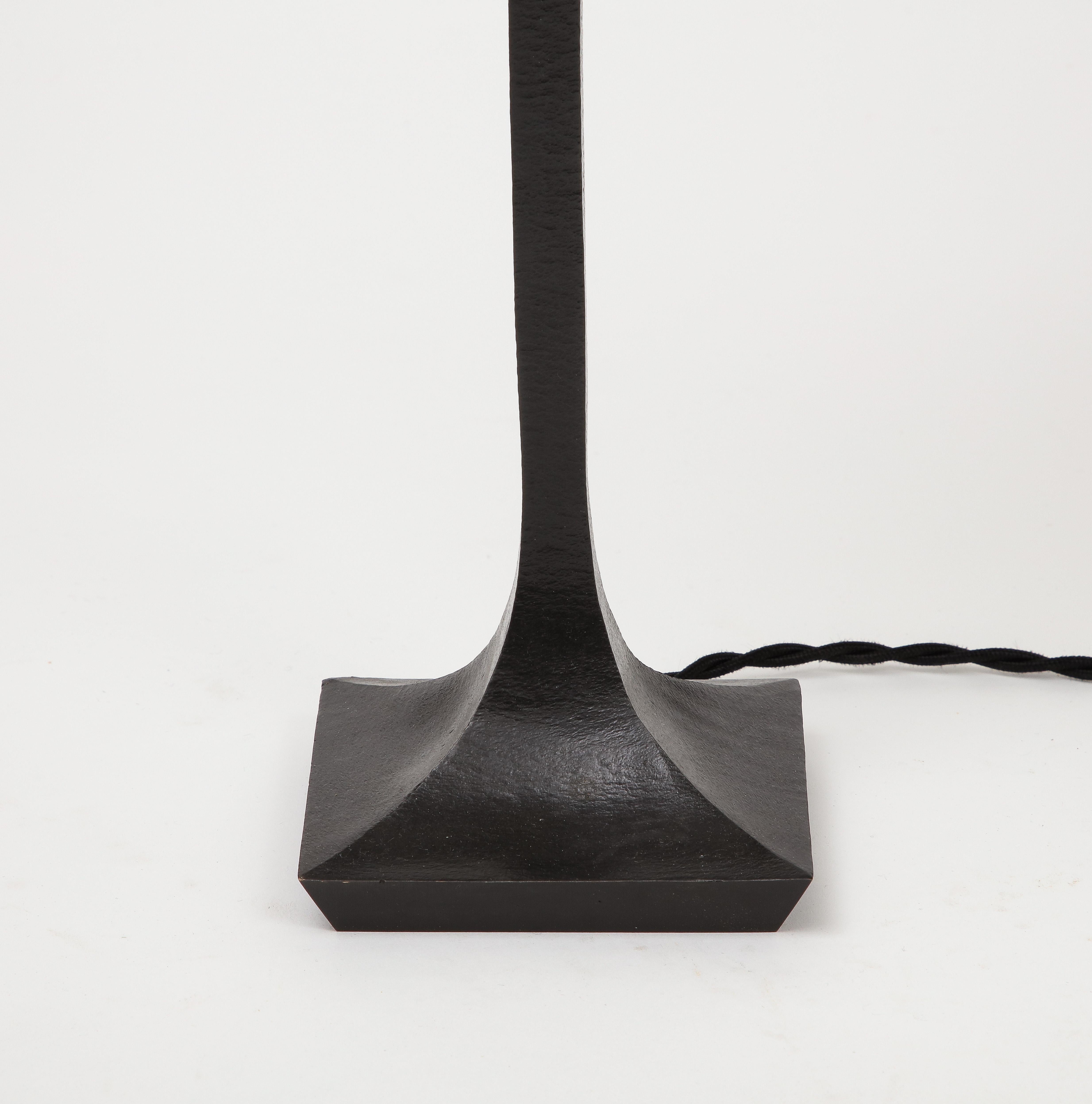 Signed Solid Bronze Table Lamp by R. Peduzzi, France, 1980's For Sale 2