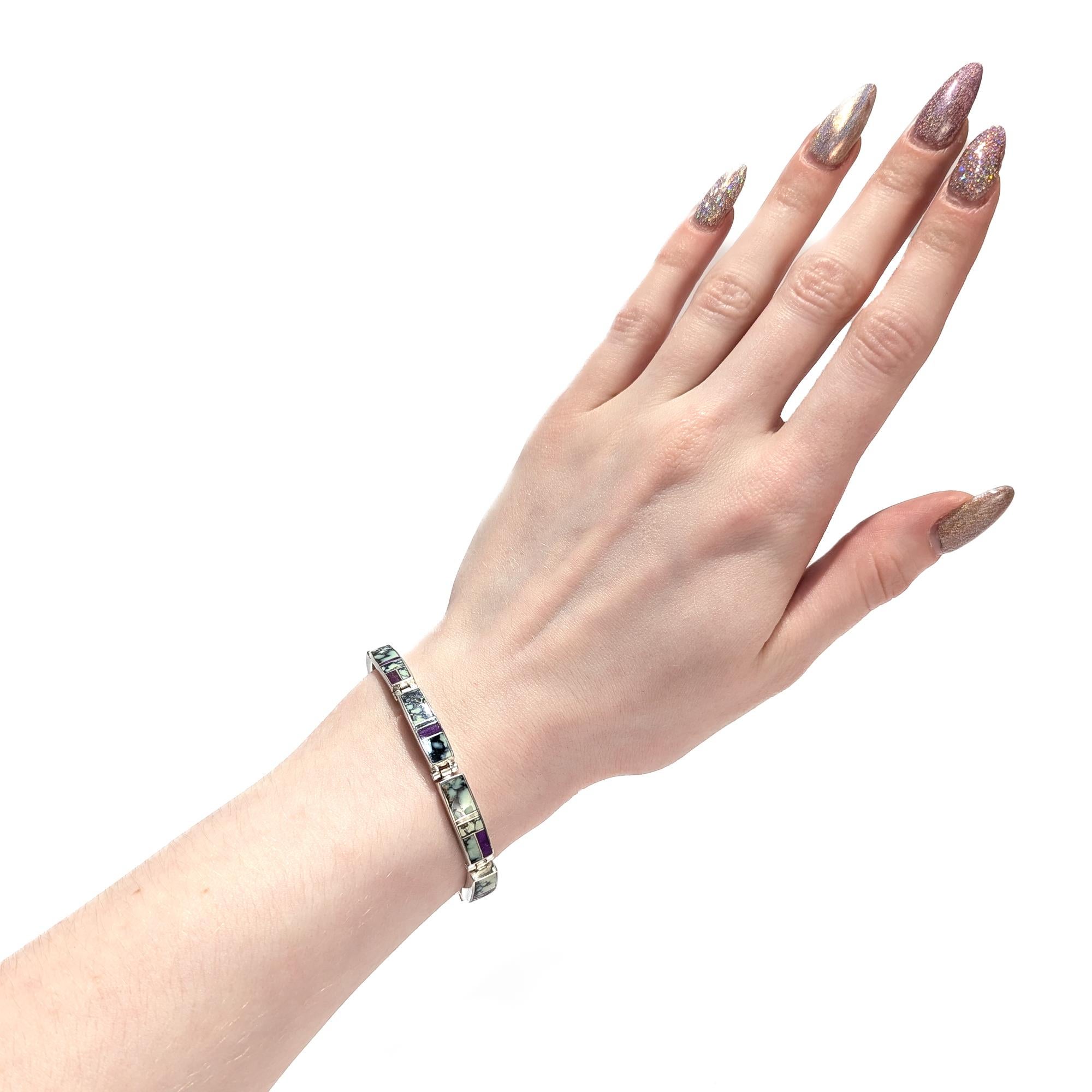 Firmado Southwestern Supersmith Inc. Plata de ley, incrustación de turquesa y sugilita Cabujón en venta