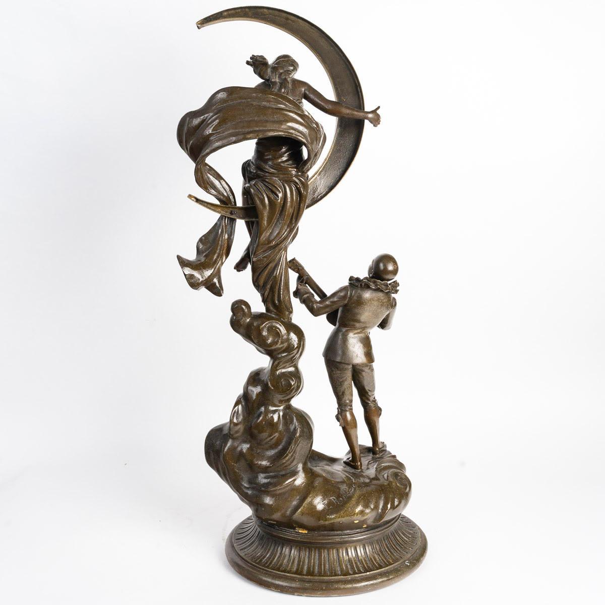 Signierte Skulptur aus Zinn, die den Pierrot de la Lune darstellt, 20. (Französisch) im Angebot