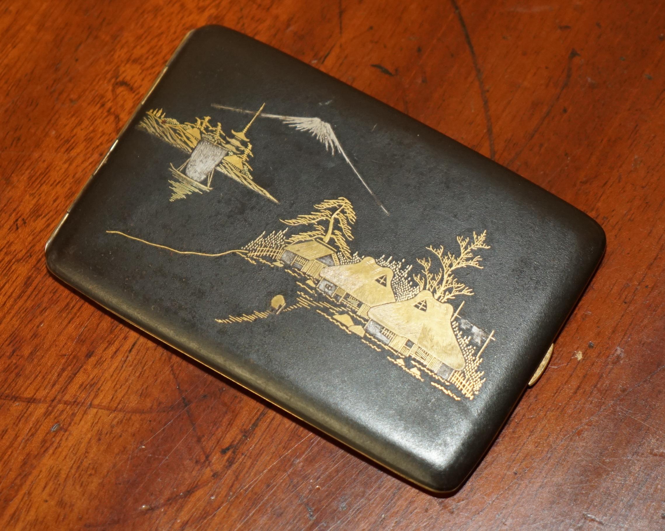 Japanese SIGNED & STAMPED ANTIQUE 24CT GOLD INLAID JAPANESE KOMEI WORK CiGARETTE CASE For Sale