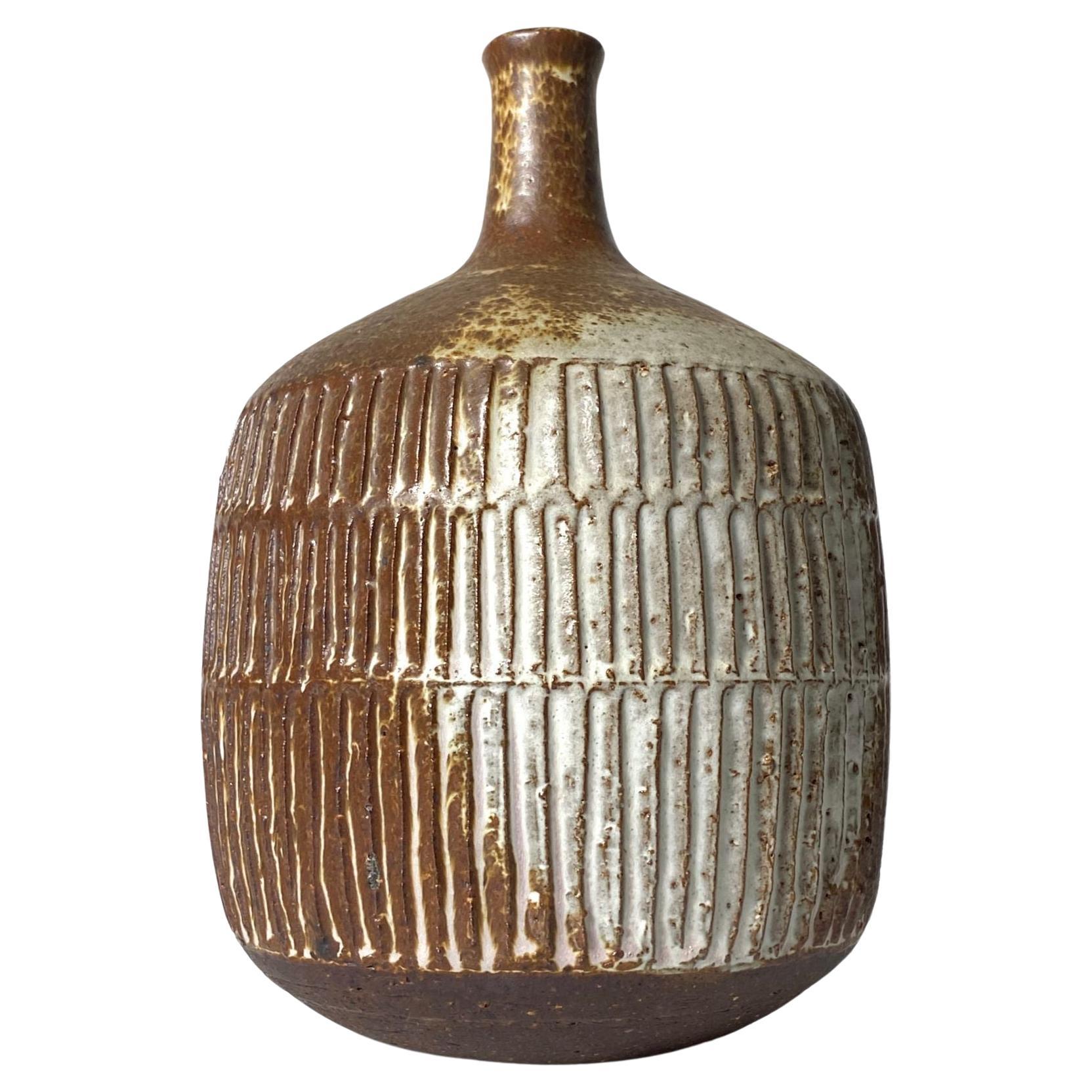 Signed Studio Pottery Vase in Stoneware by Paul Bellardo circa 1970s