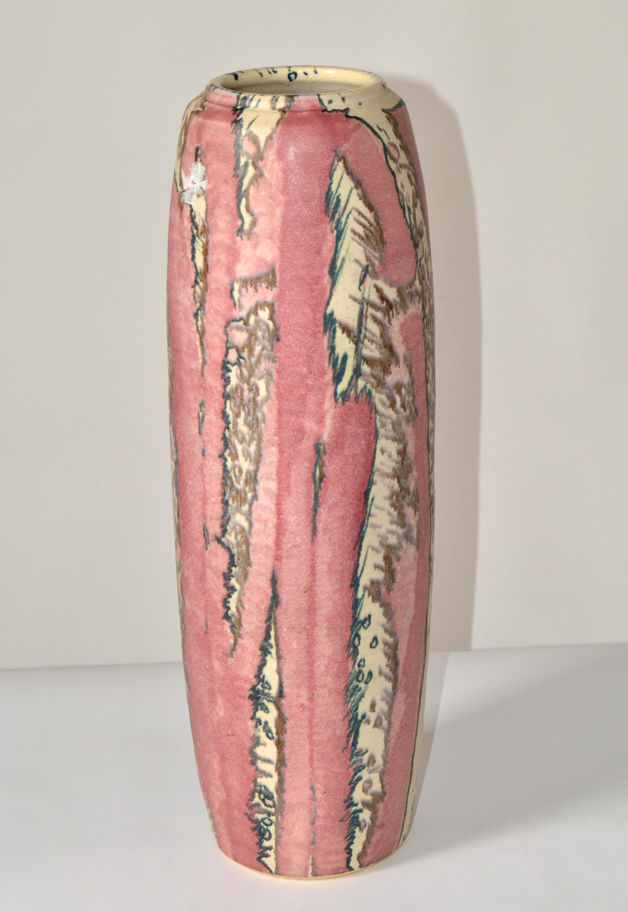 Signed tall Studio Piece Incised and Glazed Ceramic Vase in Pink, Slate Gray and Off-White Glaze.  
Mid-Century Modern Period Arts and Crafts Design with remarkable Venes and Lines.  
Signed by the Unknown Artist.
Opening is large enough to fit a