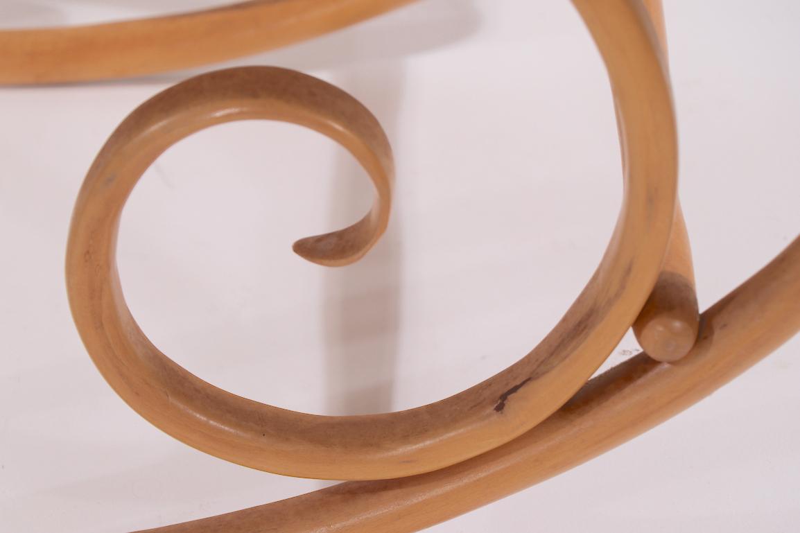 thonet schaukelstuhl