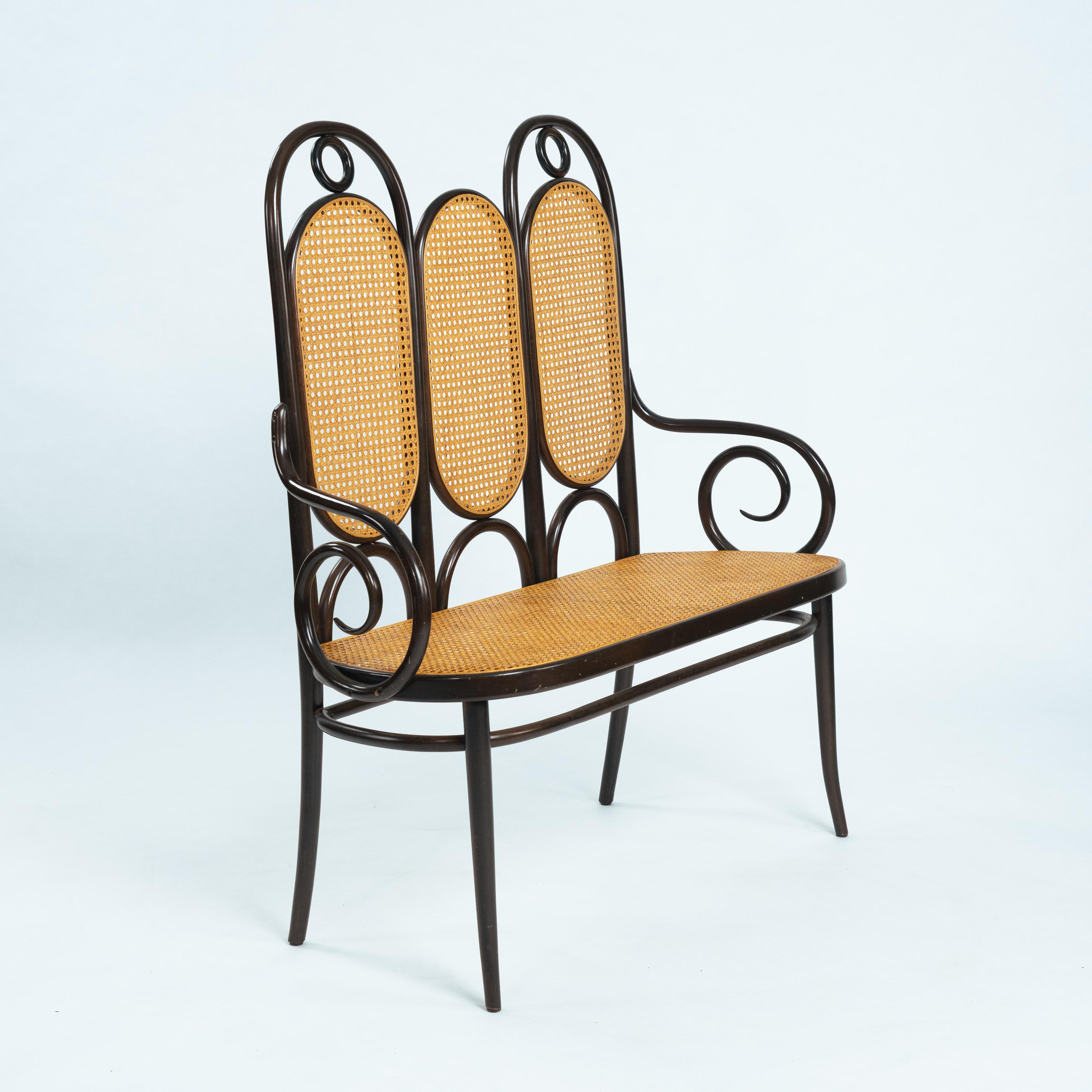 Austrian signed Thonet highback webbing bentwood bench 207 Long John, 1970s For Sale