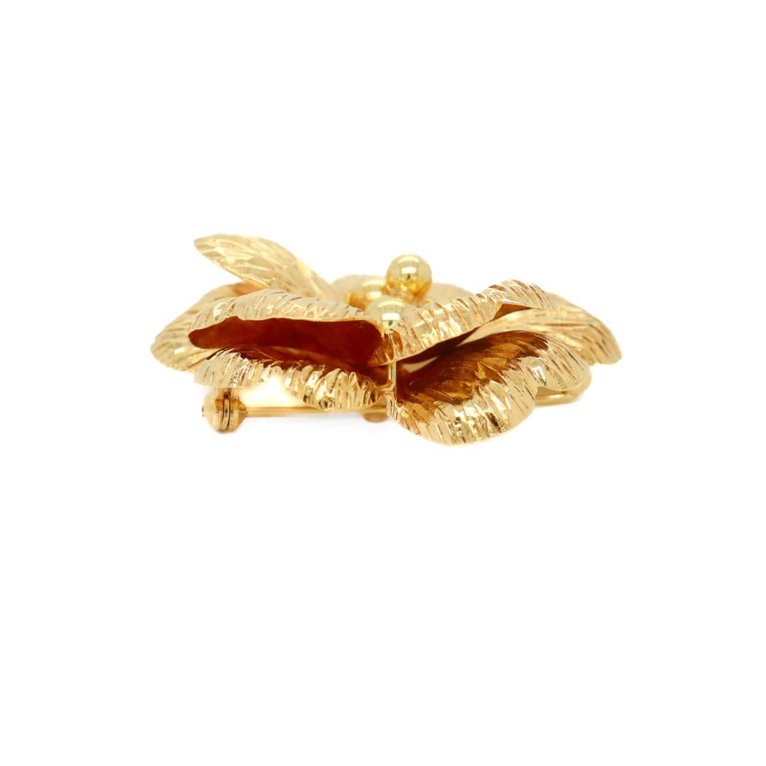Signed Tiffany & Co. 14K Yellow Gold Flower Brooch For Sale 2