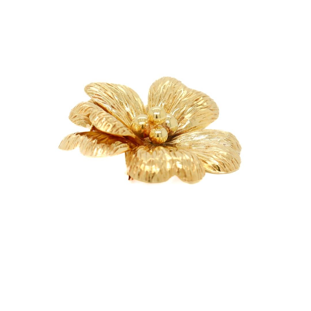 Signed Tiffany & Co. 14K Yellow Gold Flower Brooch For Sale 3