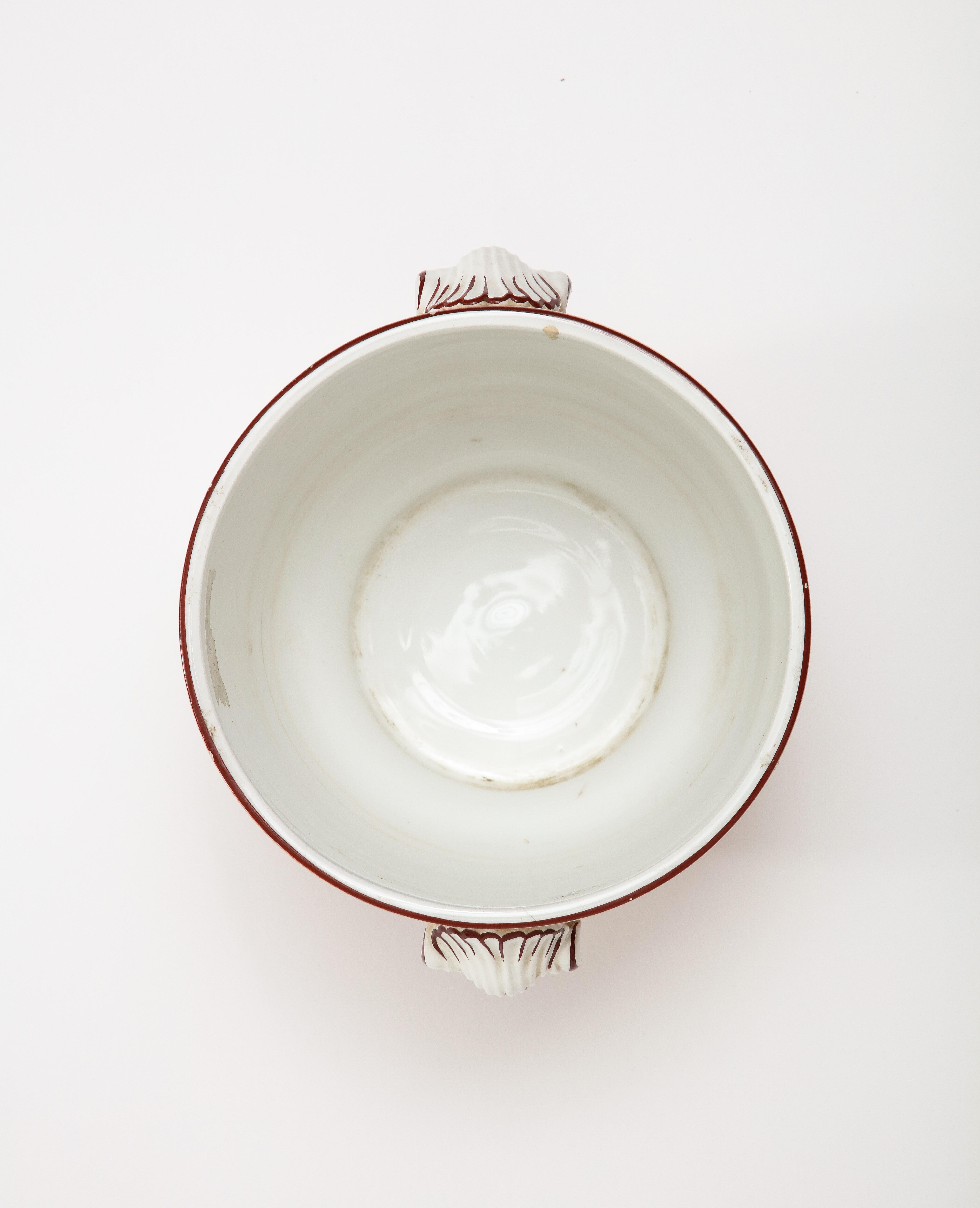 Signiert Tiffany & Co. Handbemaltes Scenic Cache Pot Pflanzgefäß mit Muschelgriffen im Angebot 3