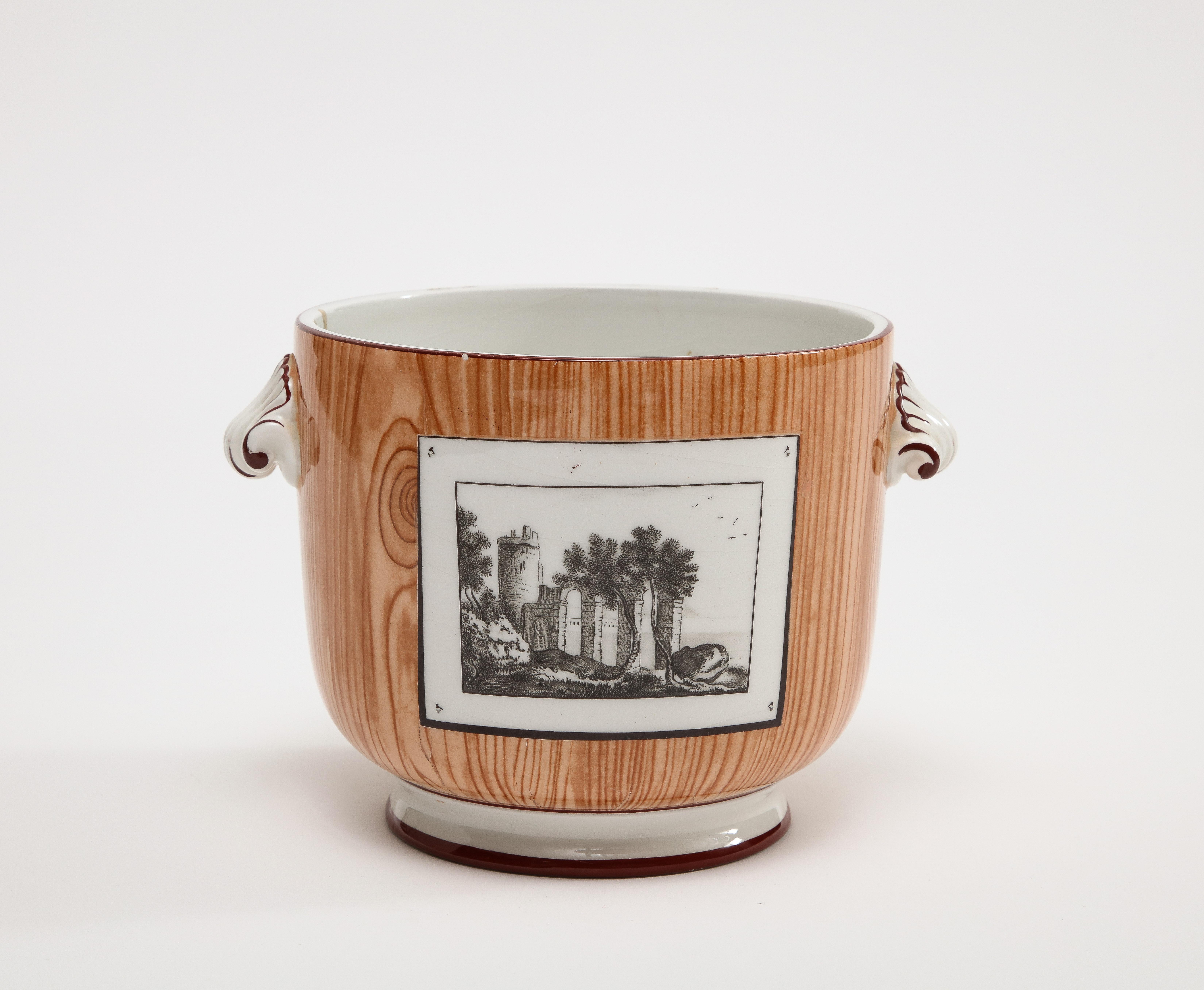 Signiert Tiffany & Co. Handbemaltes Scenic Cache Pot Pflanzgefäß mit Muschelgriffen (Moderne der Mitte des Jahrhunderts) im Angebot