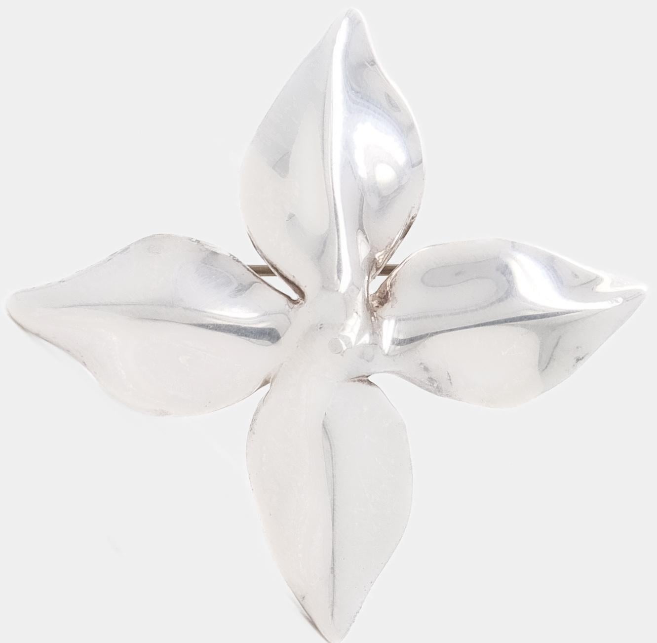 Signed Tiffany & Co. Sterling Silver Poinsetta Flower Brooch or Pin In Good Condition In Philadelphia, PA