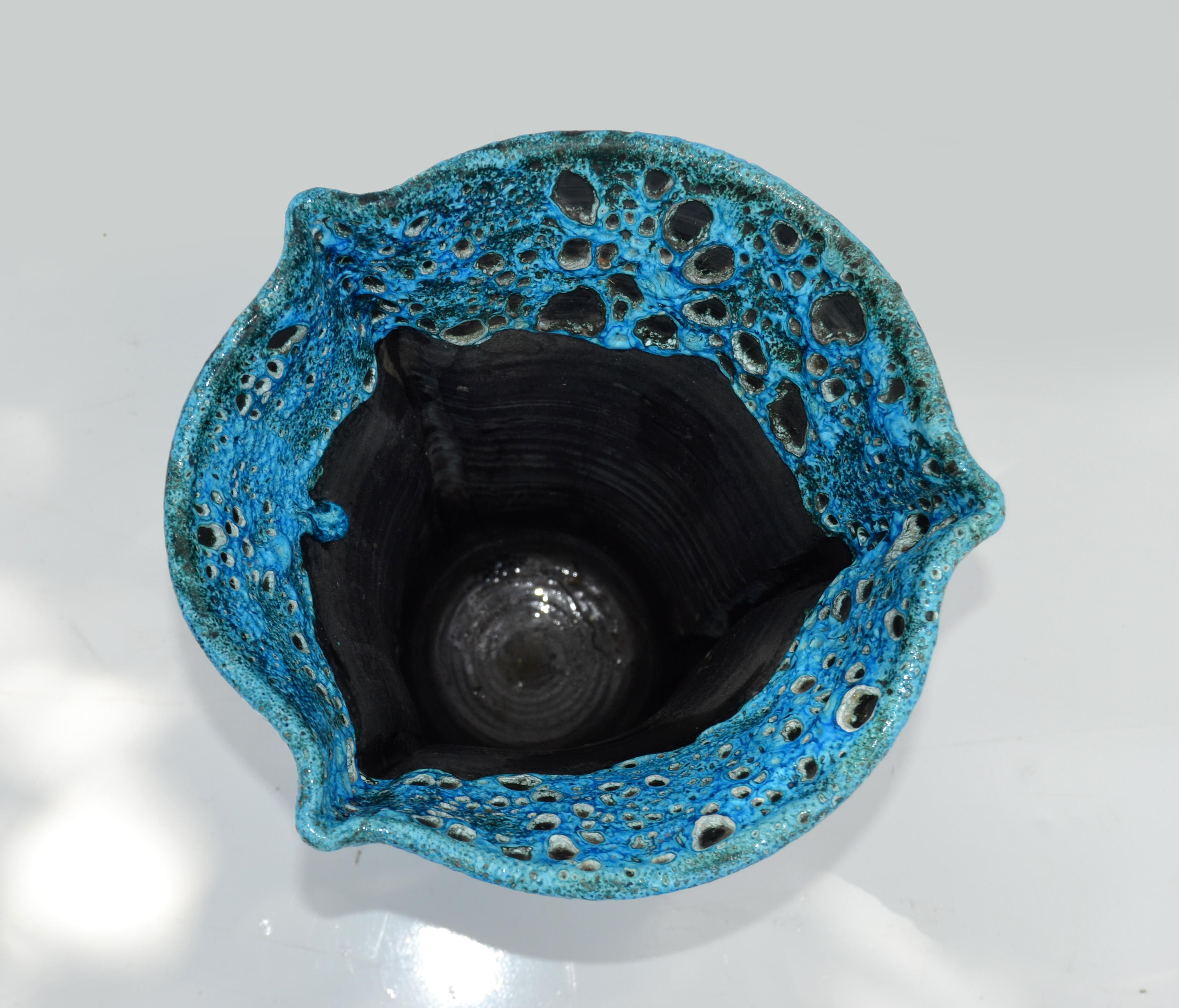 Signiert Vallauris Frankreich Keramik glasiert Blau & Schwarz Mid-Century Modern (Glasiert) im Angebot