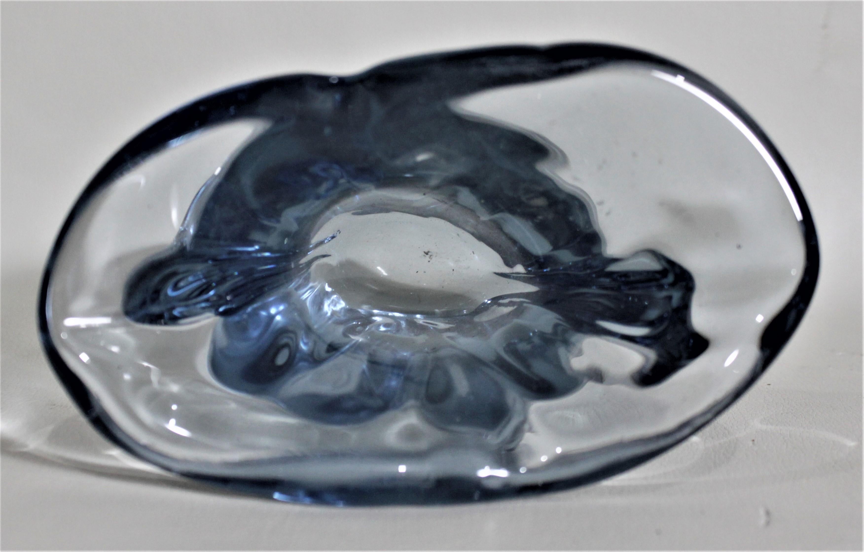Signed Venini Mid-Century Modern Blue Murano Art Glass Vase In Good Condition In Hamilton, Ontario