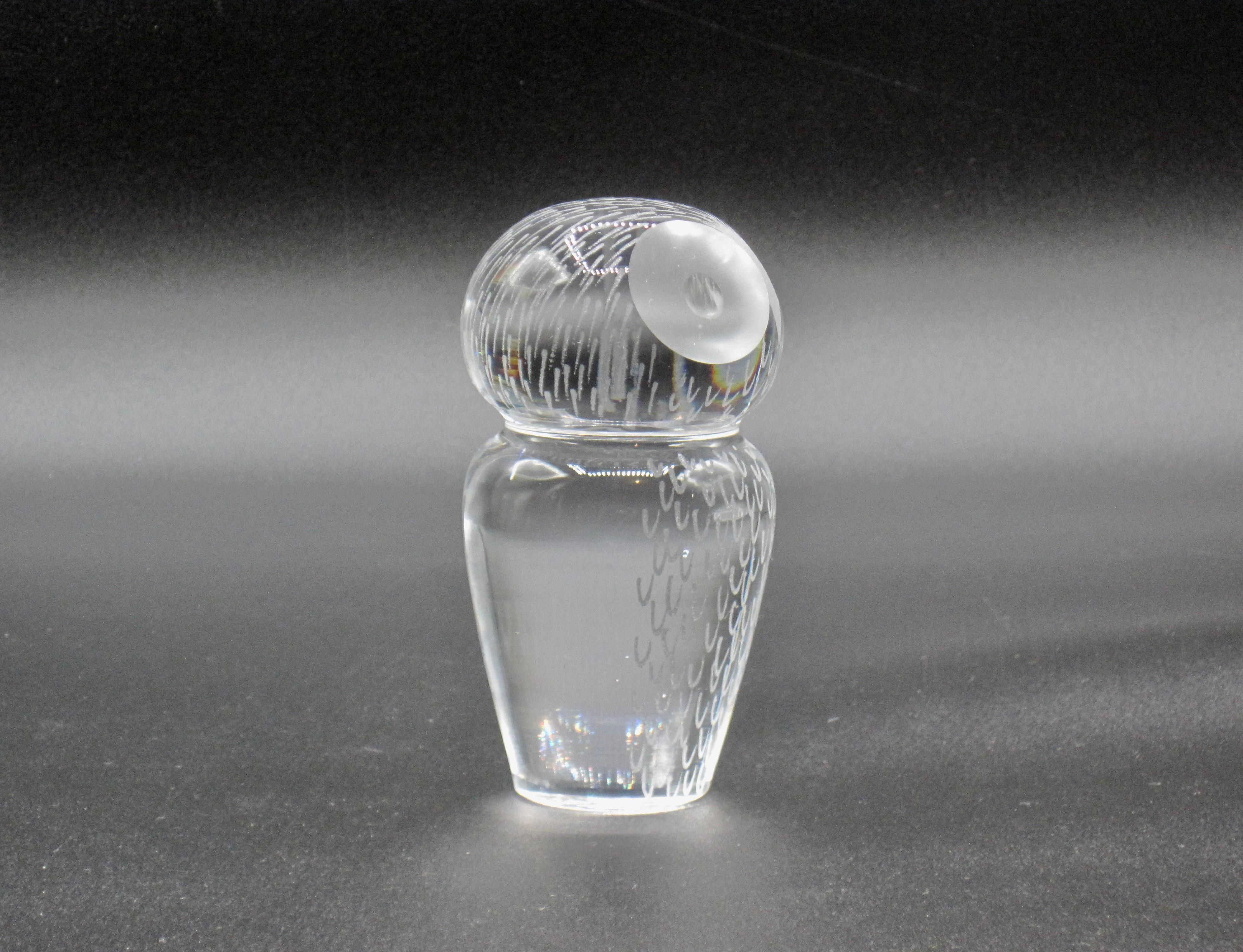 Signed Vicke Linstrand for Kosta Crystal Owl Paperweight For Sale 4