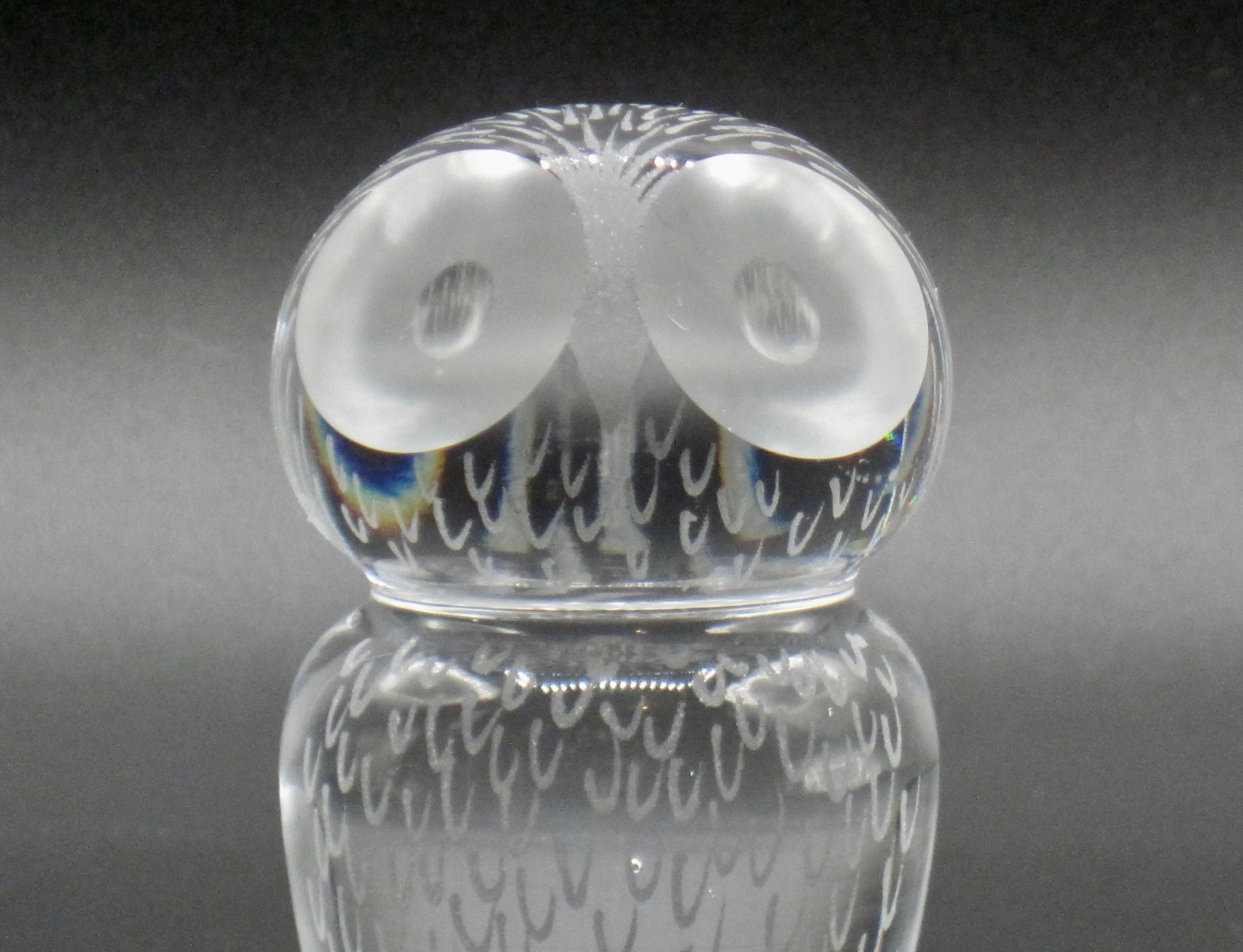 Etched Signed Vicke Linstrand for Kosta Crystal Owl Paperweight For Sale