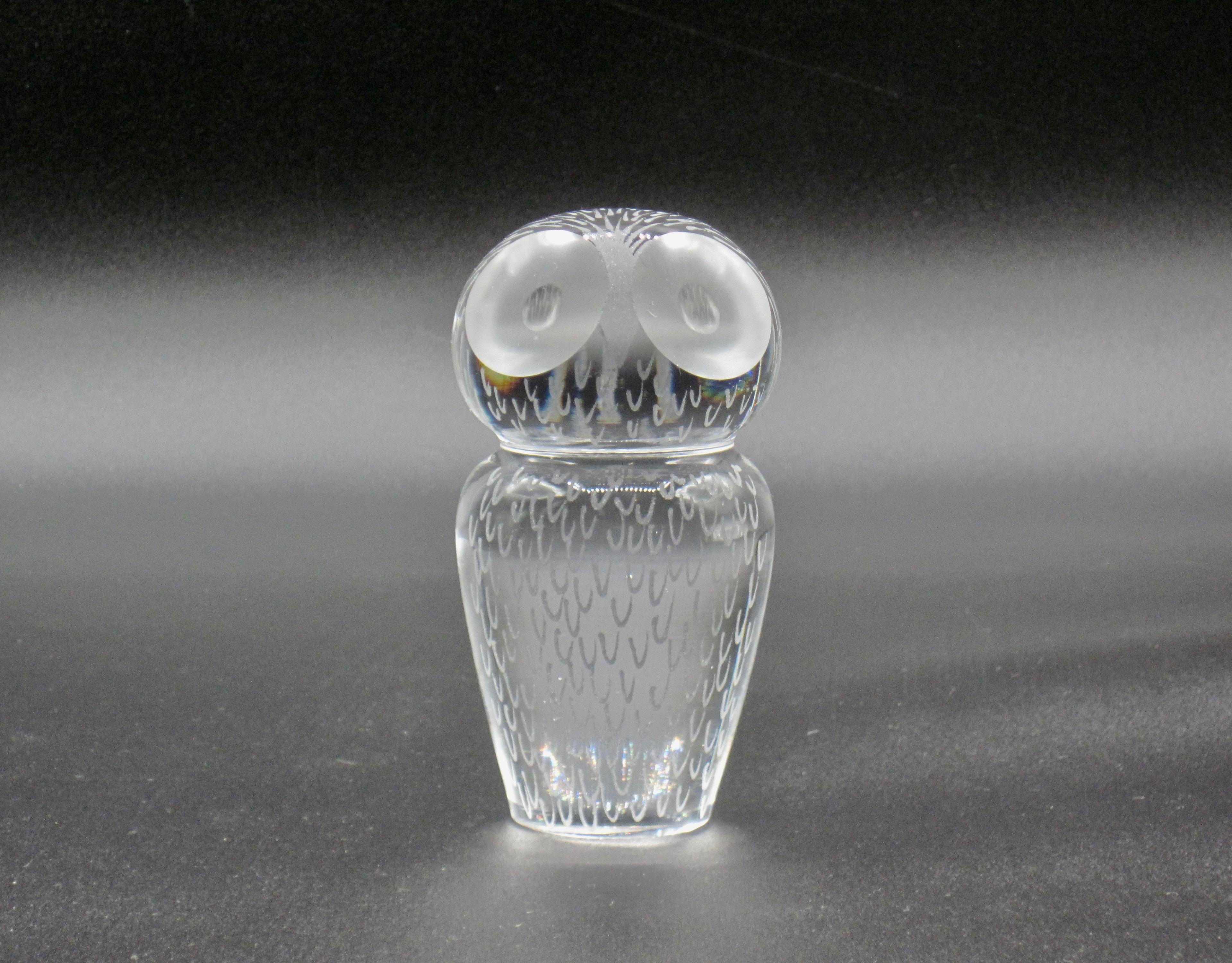 20th Century Signed Vicke Linstrand for Kosta Crystal Owl Paperweight For Sale
