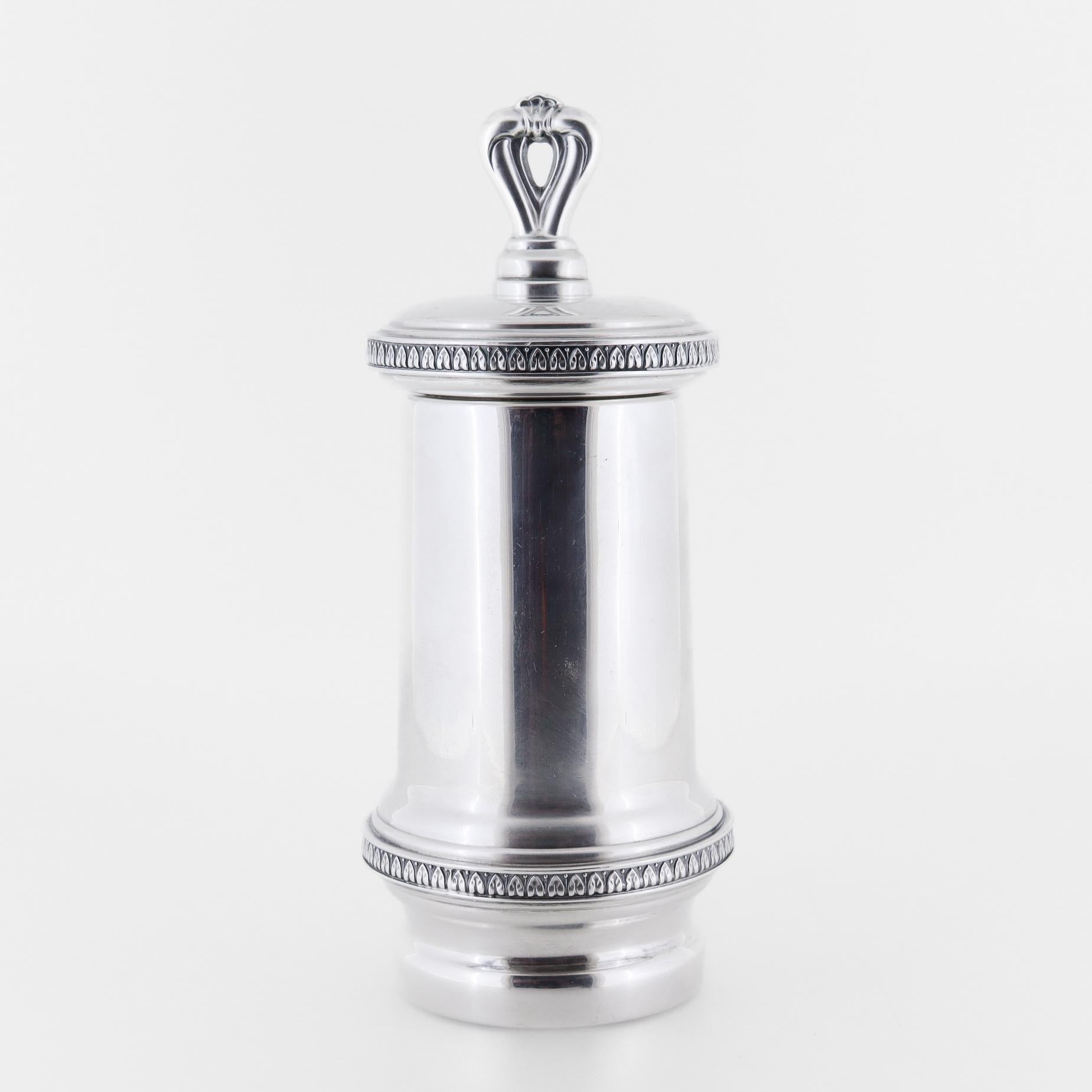 Molinillo o pimentero italiano de plata de ley firmado Vintage Buccellati en Bueno estado para la venta en Philadelphia, PA