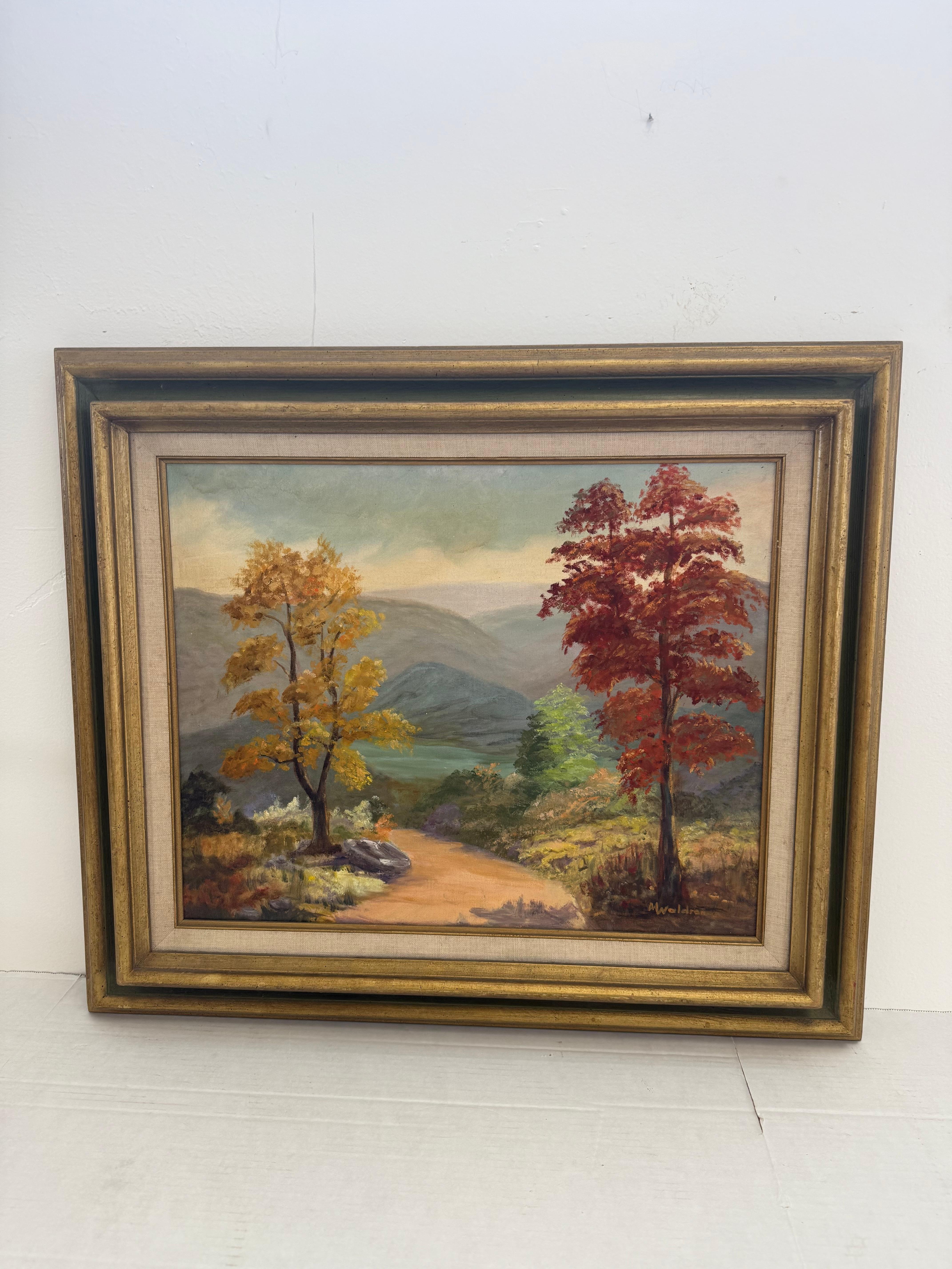 Signierte Vintage gerahmt Landschaft Ölgemälde mit Bäumen, Berg (Ende des 20. Jahrhunderts) im Angebot