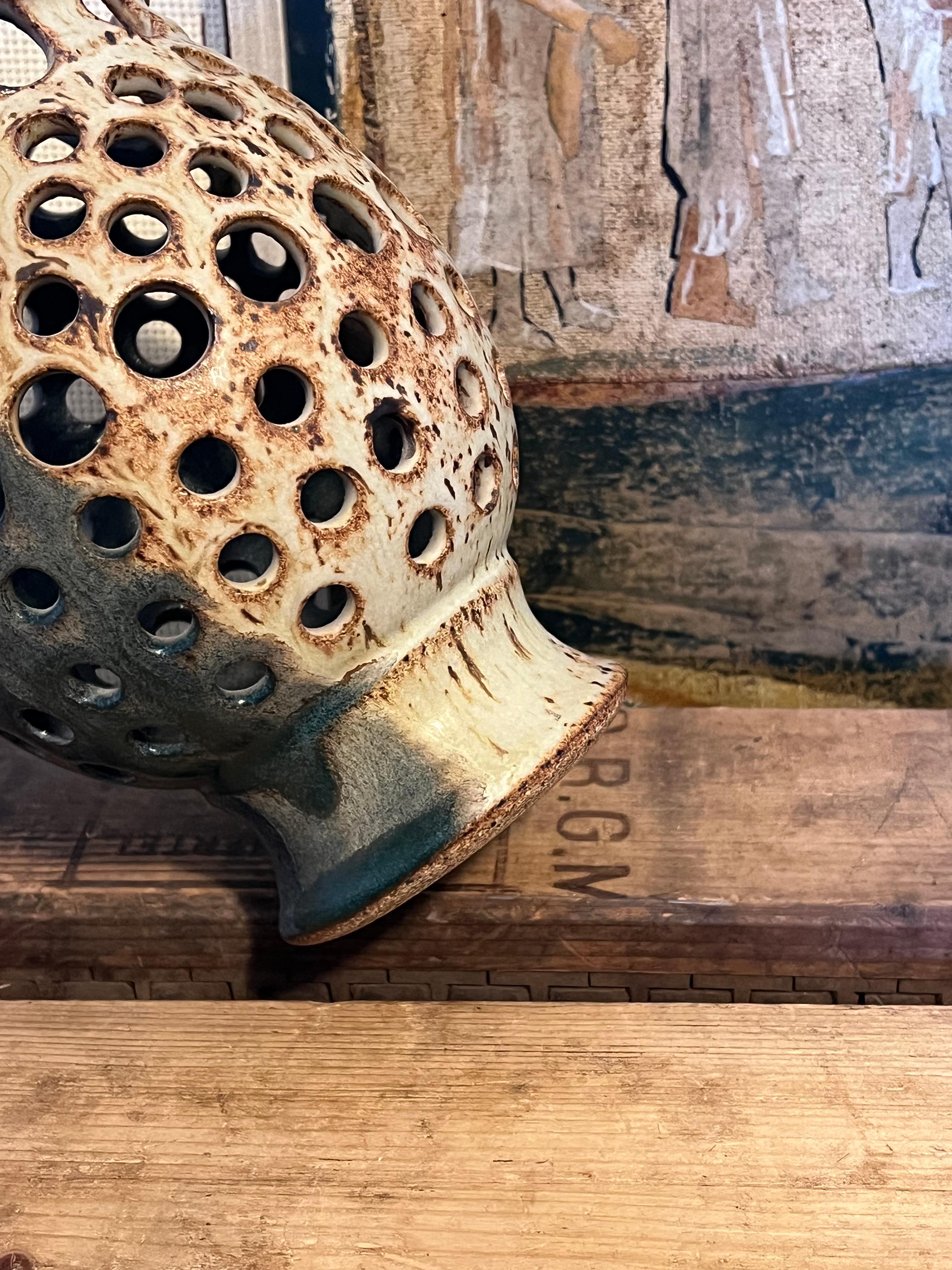 Firmato Studio Pottery d'epoca fatto a mano in stile Mid Century Modern. in vendita 1