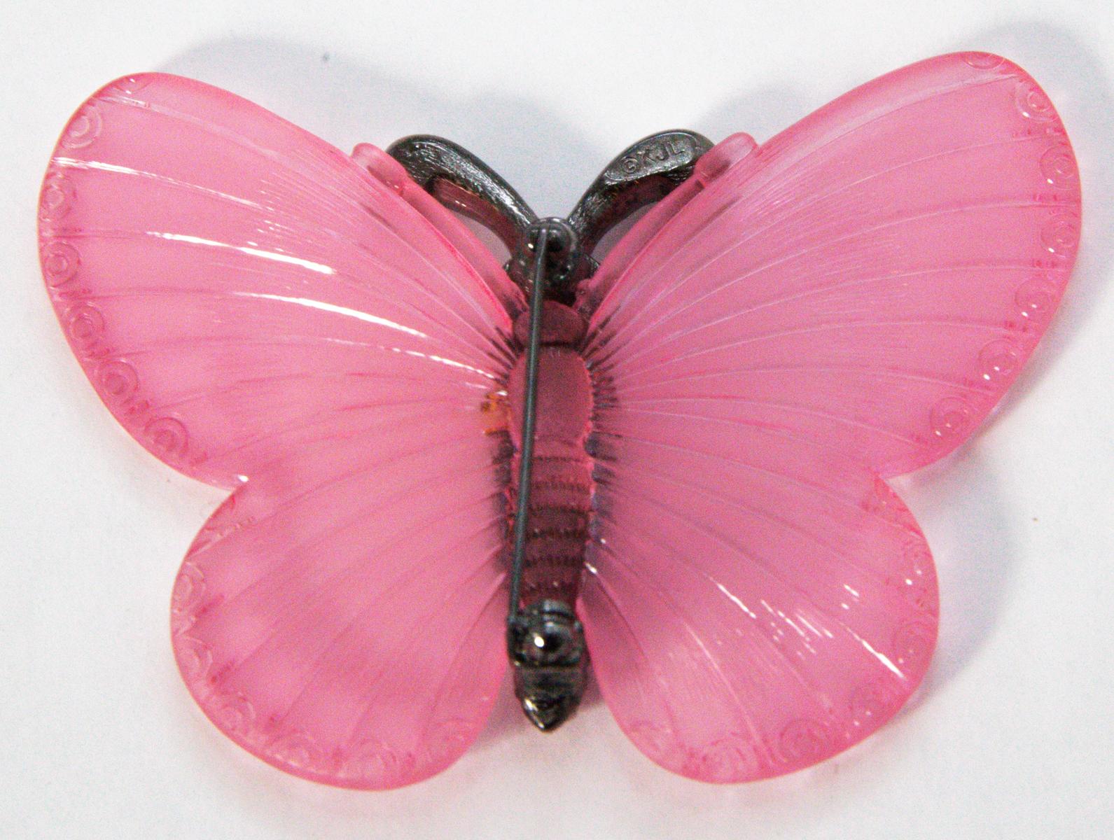 Signed Vintage Kenneth J. Lane Pink Butterfly Brooch In Good Condition For Sale In New York, NY