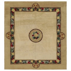 Tapis Art of Vintage signé Leleu en beige avec des fleurs - Rug & Kilim