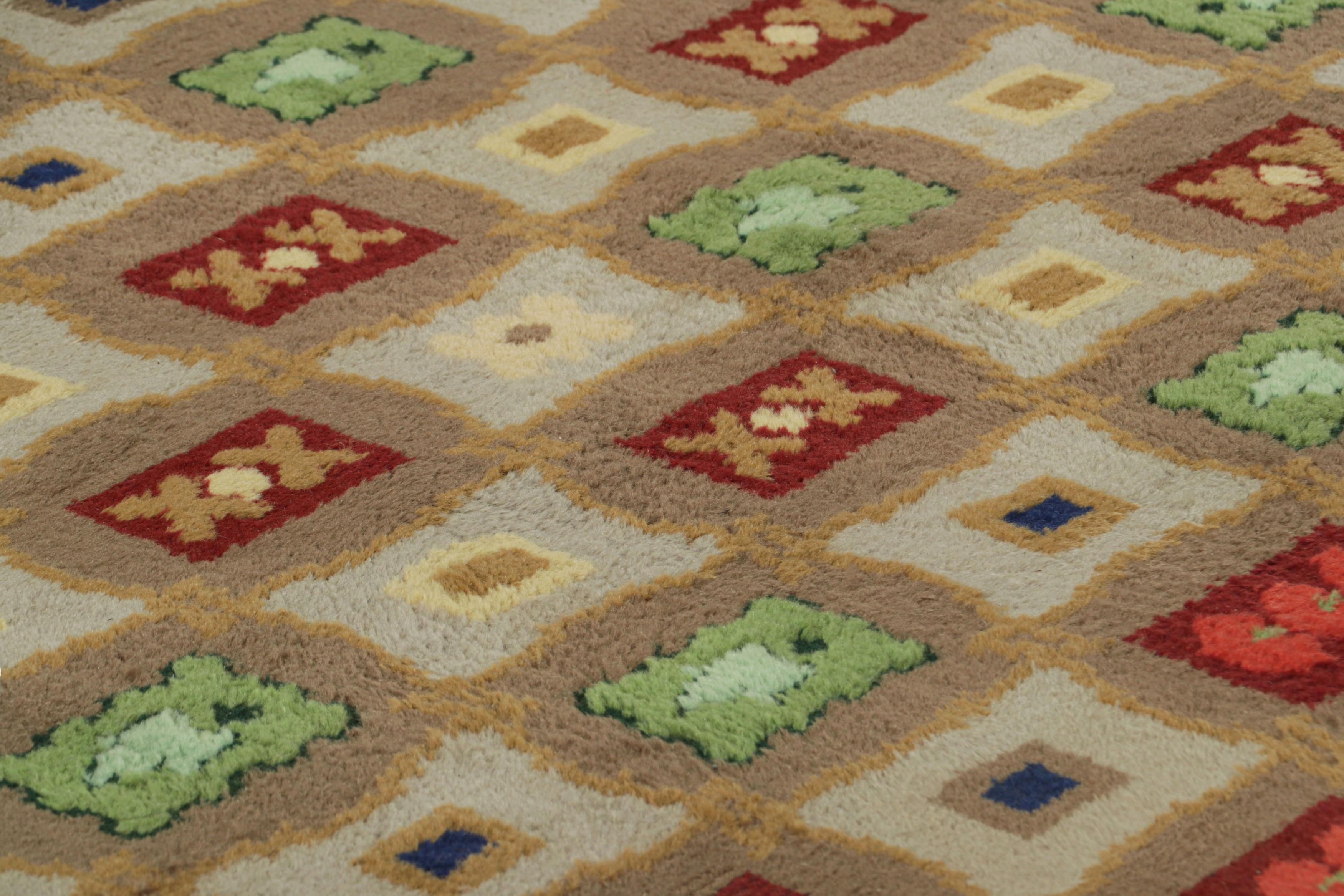Dieser in Frankreich aus handgeknüpfter Wolle gefertigte französische Art-Déco-Teppich im Format 8x11 ist ein äußerst begehrtes Sammlerstück von Leleu Decorateur - das Werk eines ikonischen Familienlabels, das für seinen Einfluss auf eine ikonische