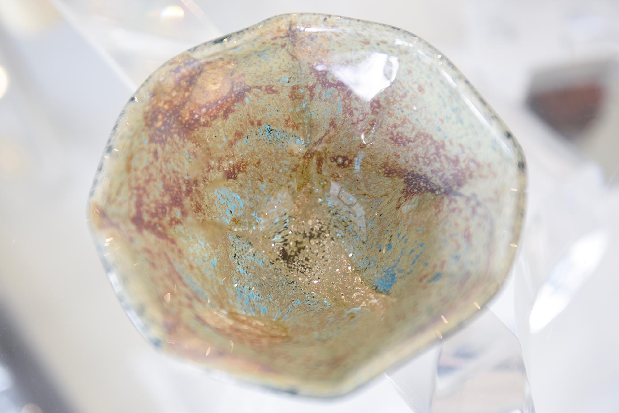 Ciotola firmata d'epoca Mdina Baltic Topographical Glass Rare Bowl Turchese, Tan, Marrone in vendita 1
