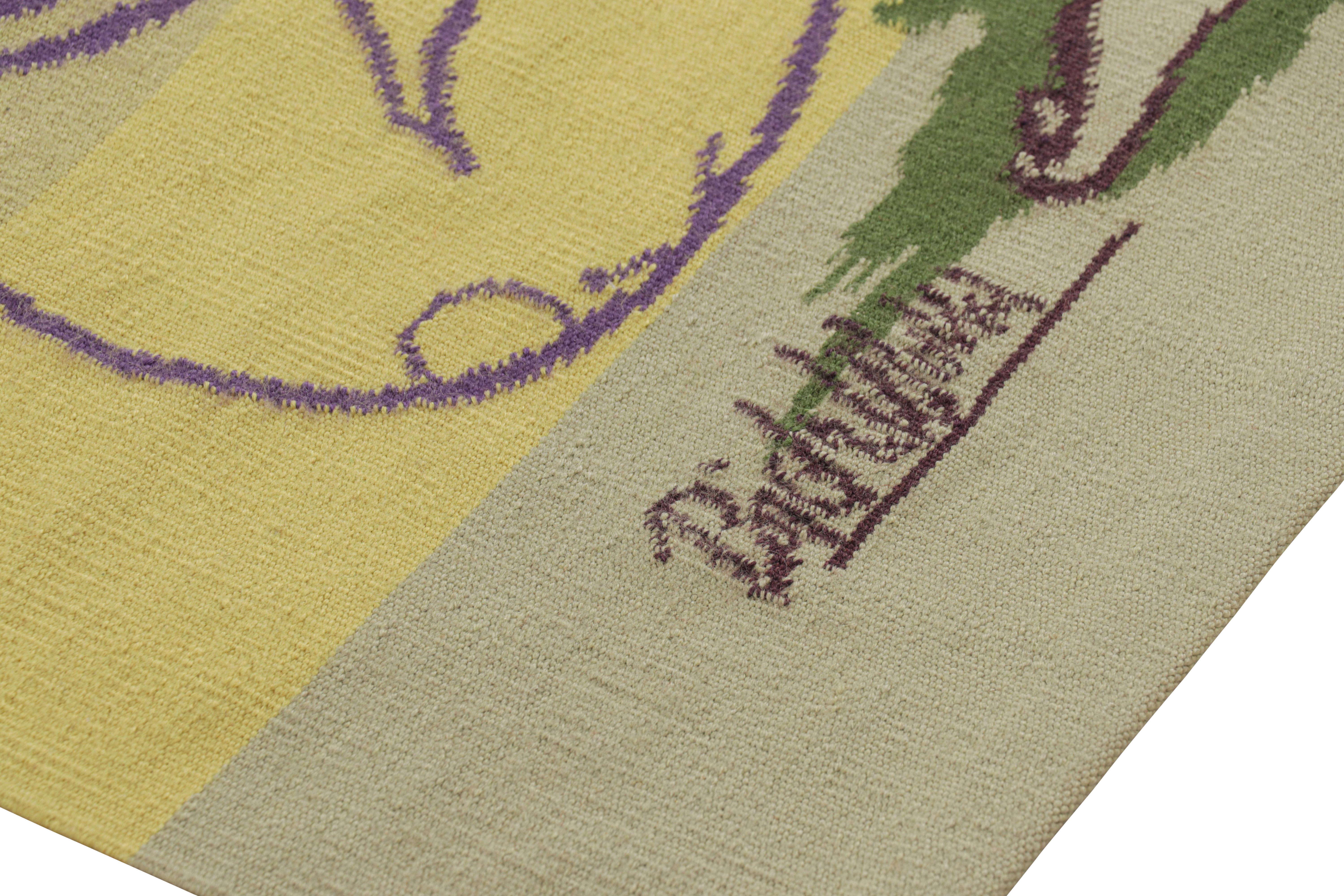 Signierter portugiesischer Wandteppich im Vintage-Stil mit romantischem Bildnis, von Rug & Kilim (Wolle) im Angebot