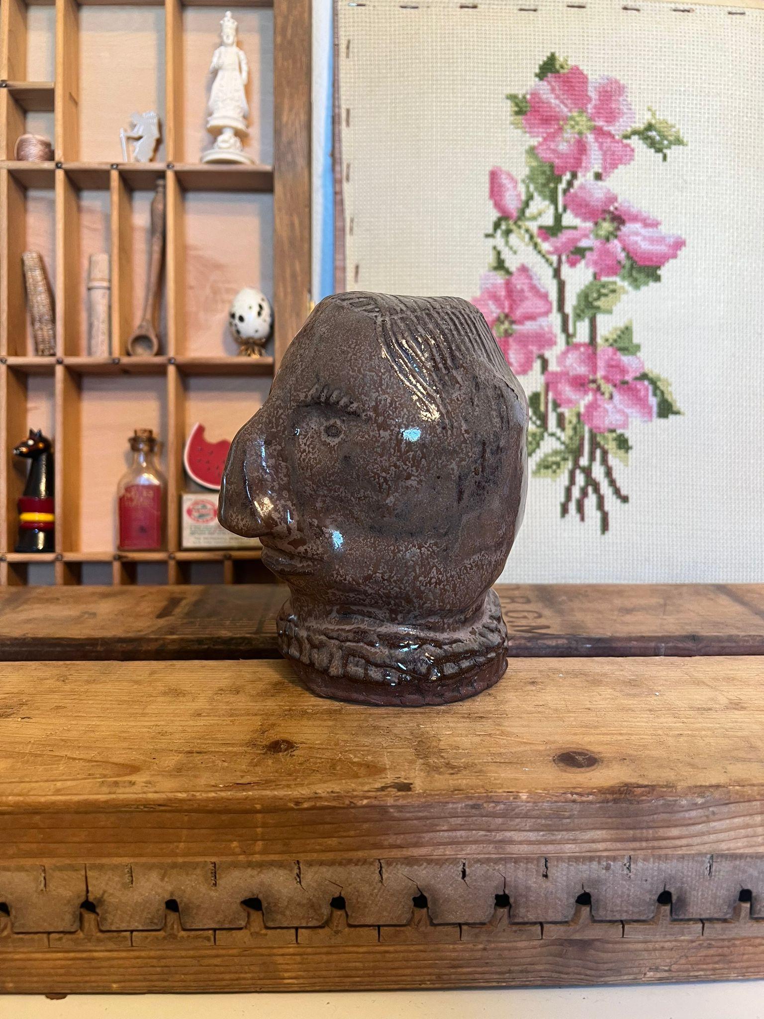 Mid-Century moderno Busto primitivo d'epoca firmato in vendita