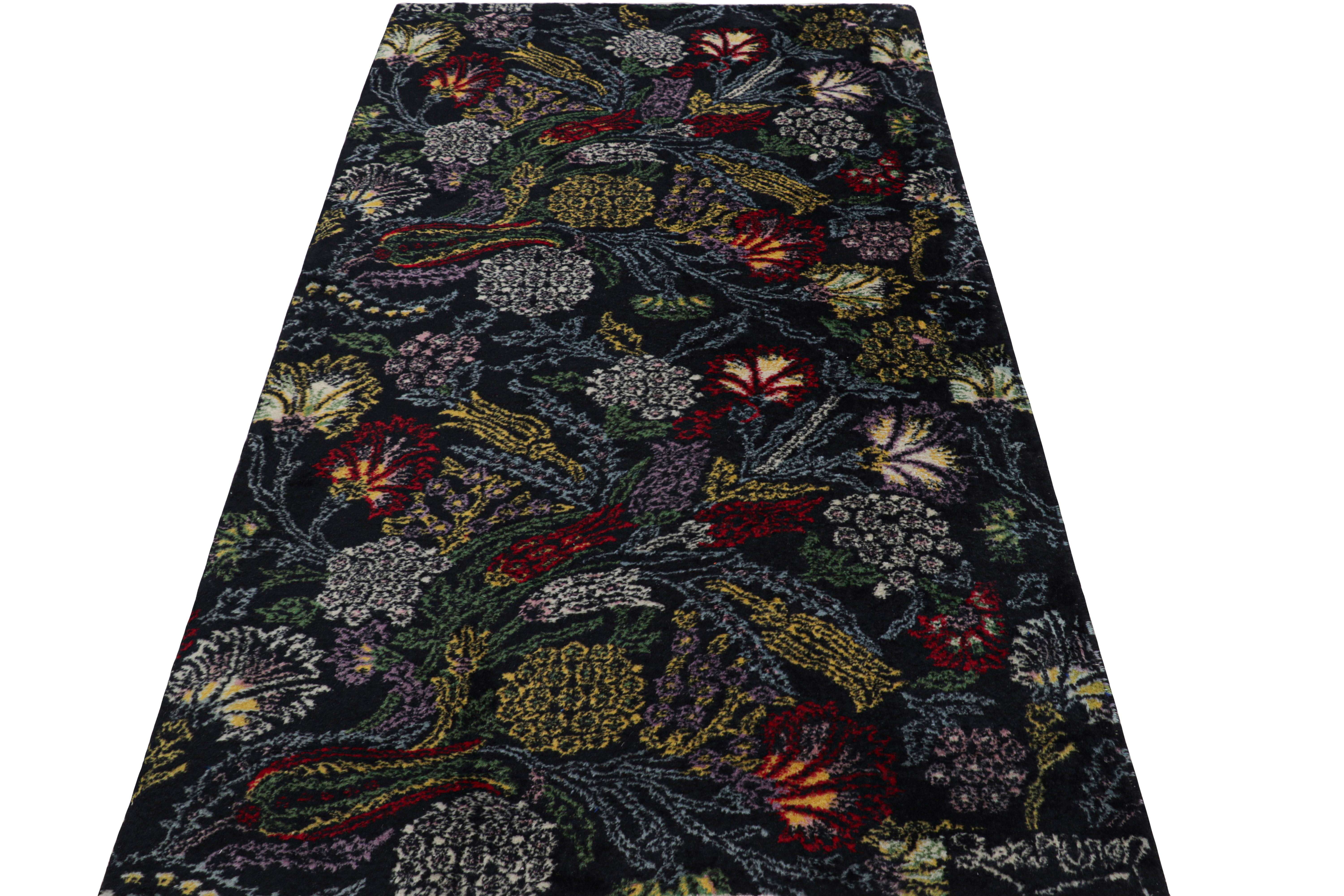 Signed Vintage Zeki Müren Rug in Dark Blue with Floral Pattern In Good Condition For Sale In Long Island City, NY