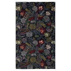 Tapis vintage signé Zeki Müren en bleu foncé avec motif floral