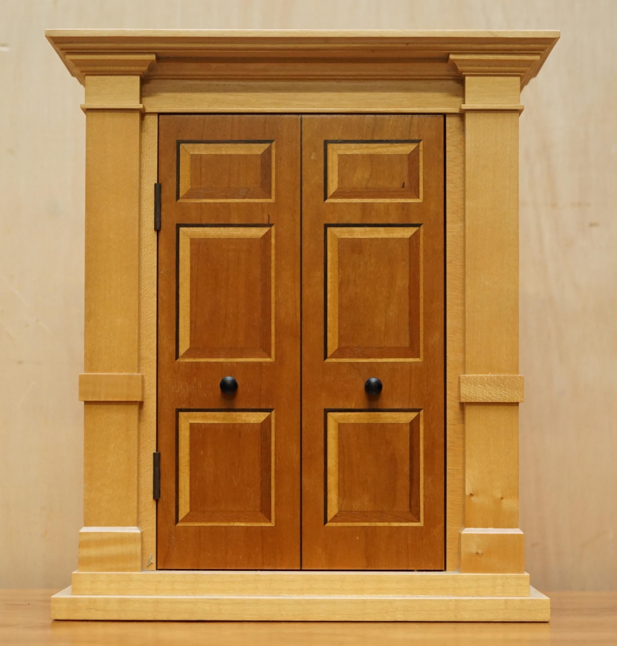 SIGNED VISCOUNT DAVID LINLEY PERSPECTIVA ARQUITECTÓNICA LLAVE CAJA FUERTE ARMARIO DE PARED Art Decó en venta
