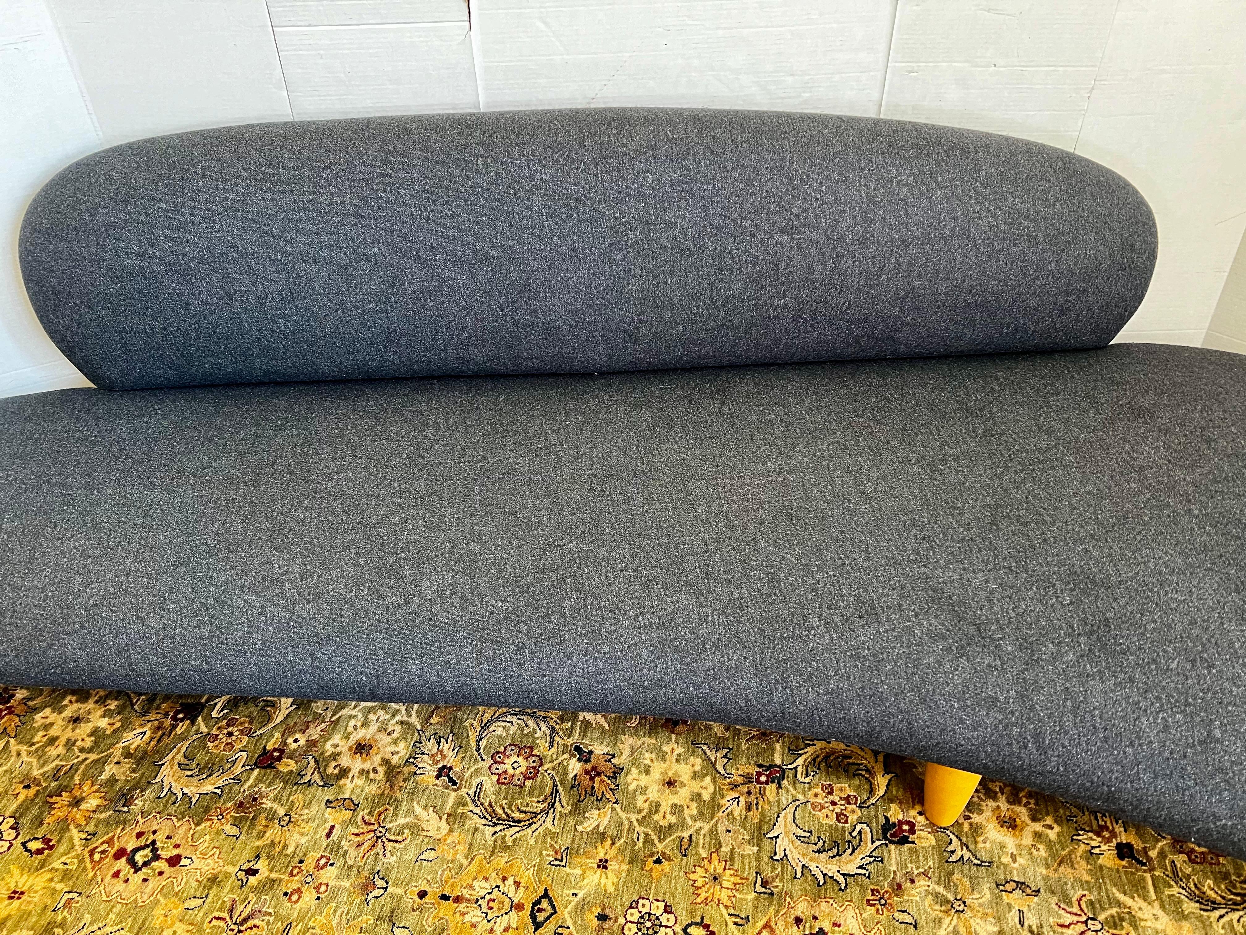 Signed Vitra Isamu Noguchi Freeform Cloud Large Biomorphic Sofa & Ottoman In Good Condition For Sale In West Hartford, CT