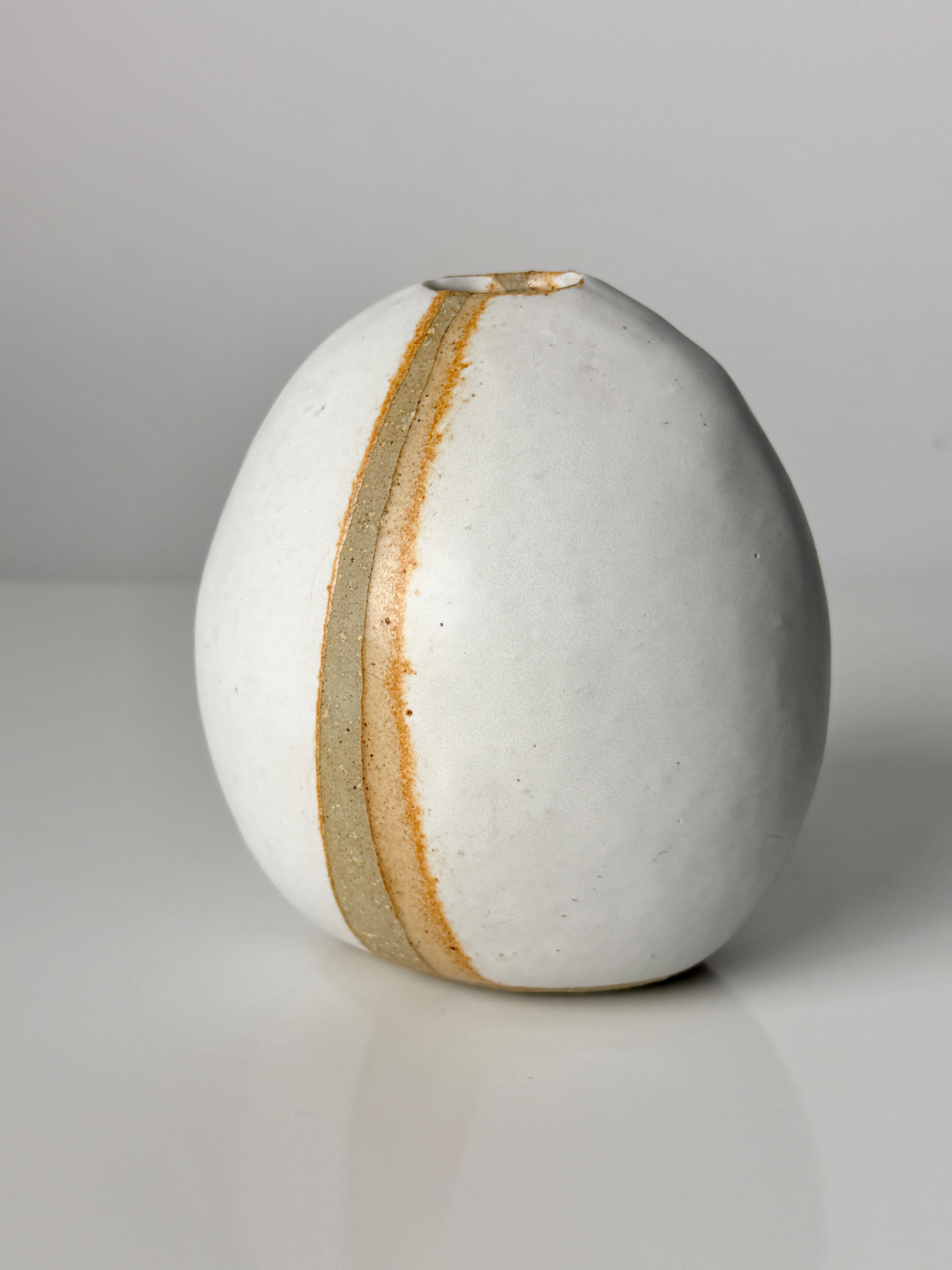 Vase en grès émaillé signé Warren Hullow, années 1970 Bon état - En vente à Troy, MI
