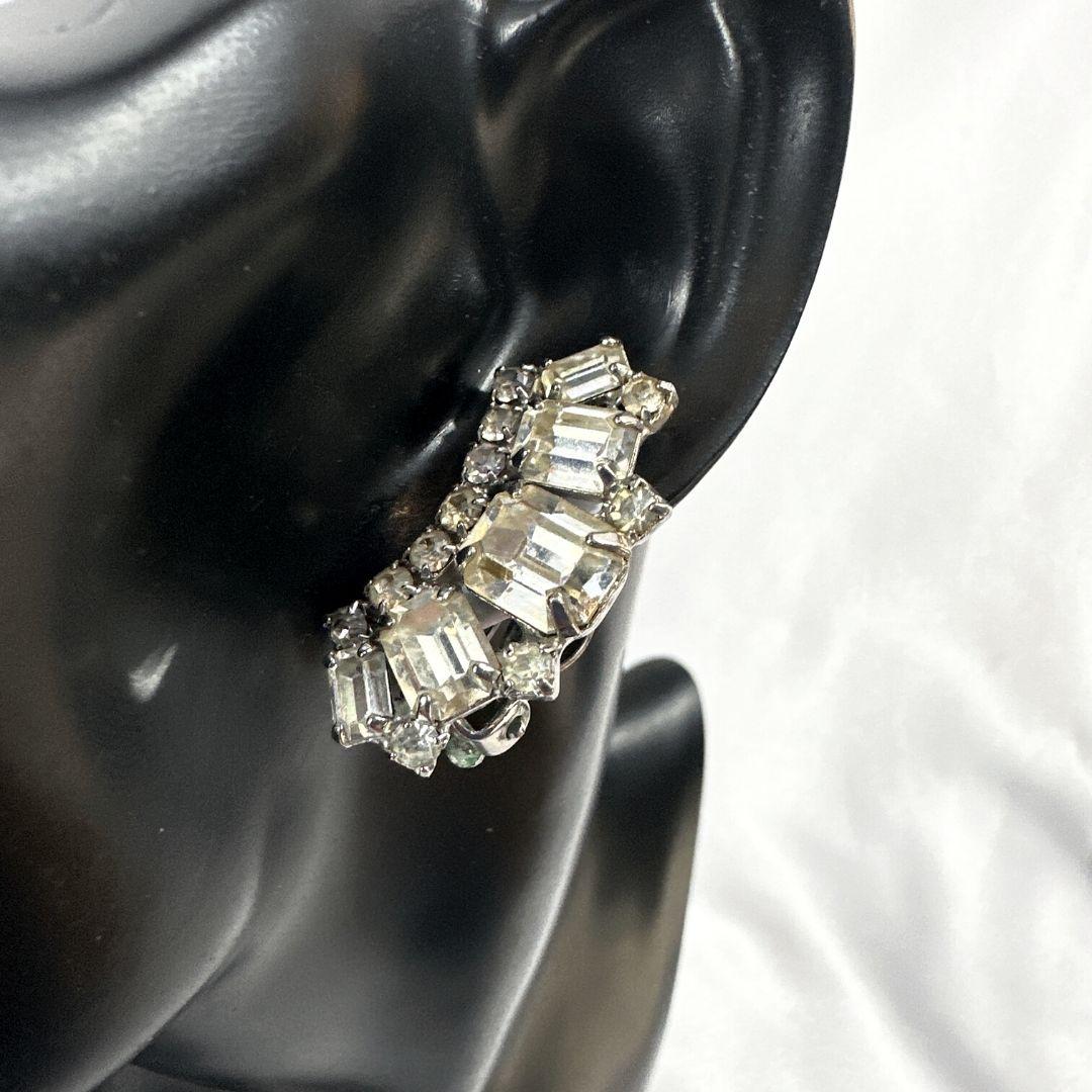 Art Deco Signed Weiss Clear Glass Emerald Cut Clip-on Vintage Earrings For Sale