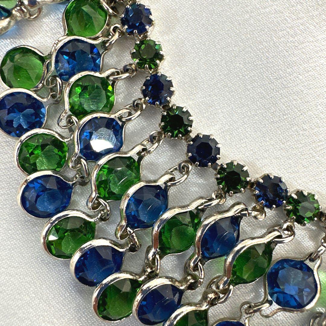 Signed Weiss Vintage Blue & Green Glass Multi-Drops Charm Necklace Earrings Set In Excellent Condition For Sale In Jacksonville, FL