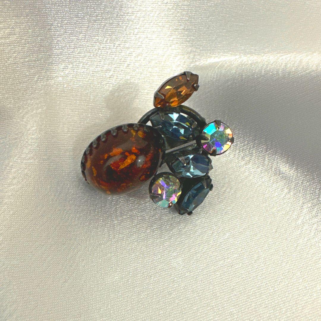 Art Deco Signed Weiss Vintage Multi-Color Glass and Rhinestone Clip on Earrings For Sale