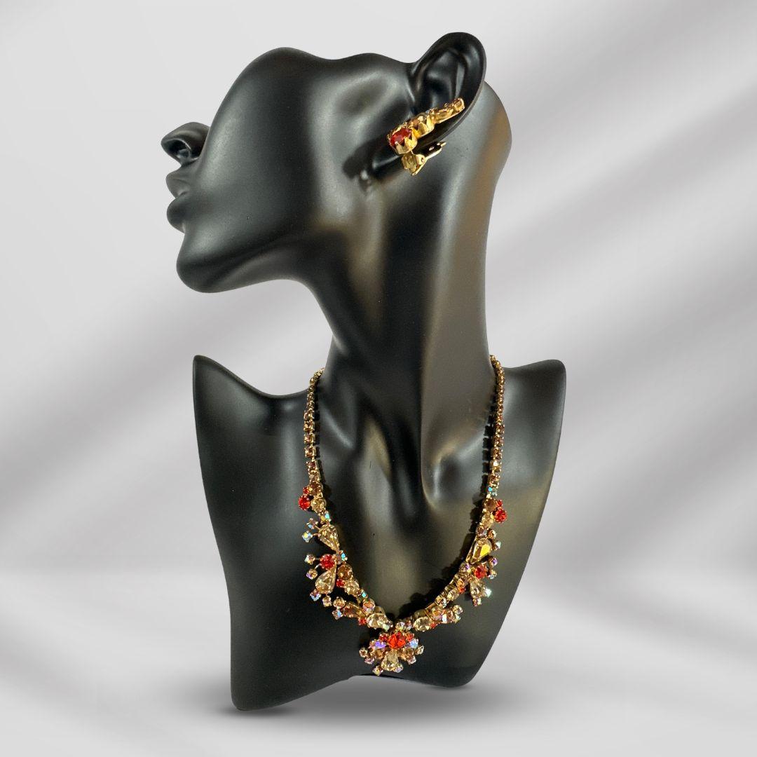 Signiert Weiss Vintage Mehrfarbig  Set aus Halskette, Armband, Ohrringen (Art déco) im Angebot